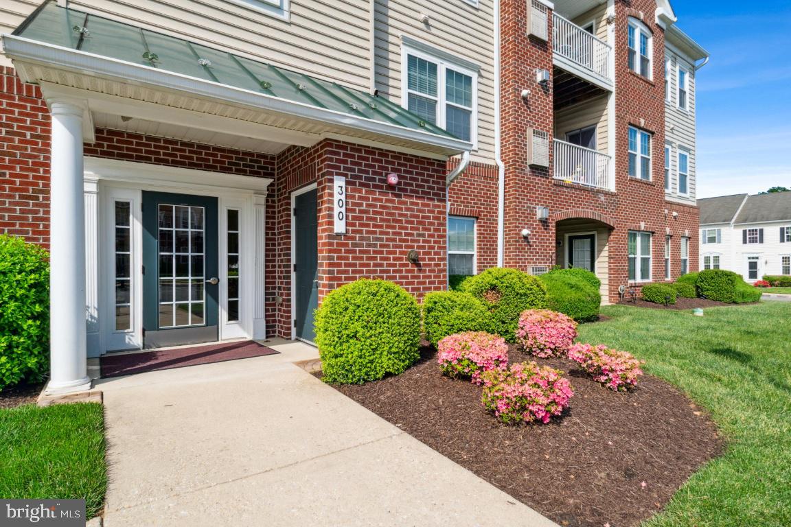 MONMOUTH MEADOWS - Residential