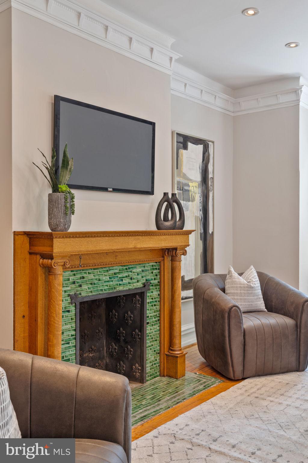 SPRUCE HILL - Residential