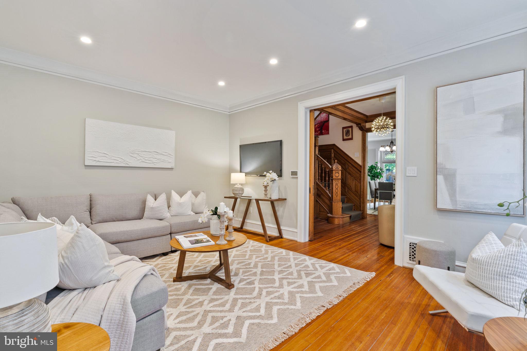 SPRUCE HILL - Residential