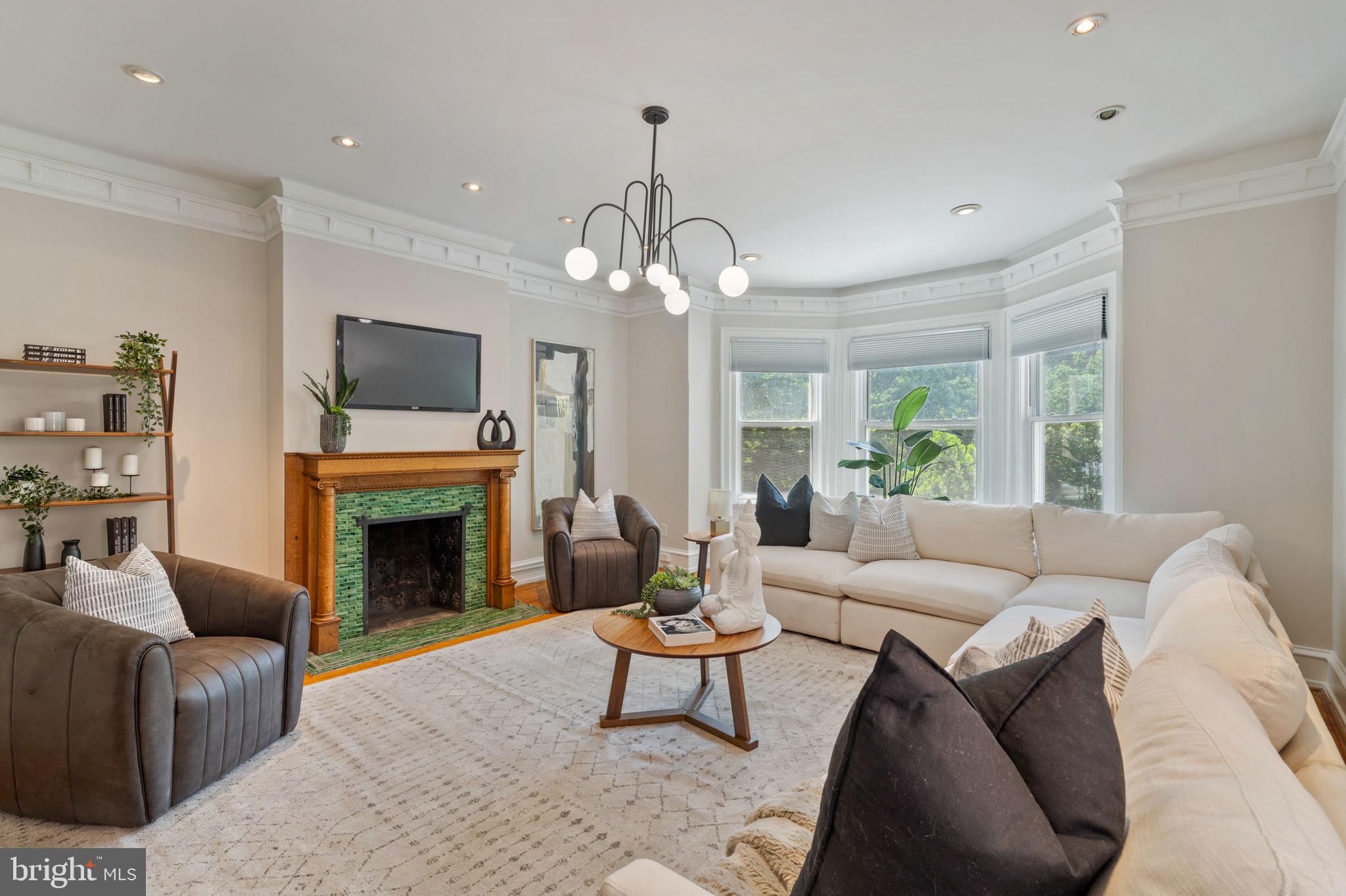 SPRUCE HILL - Residential