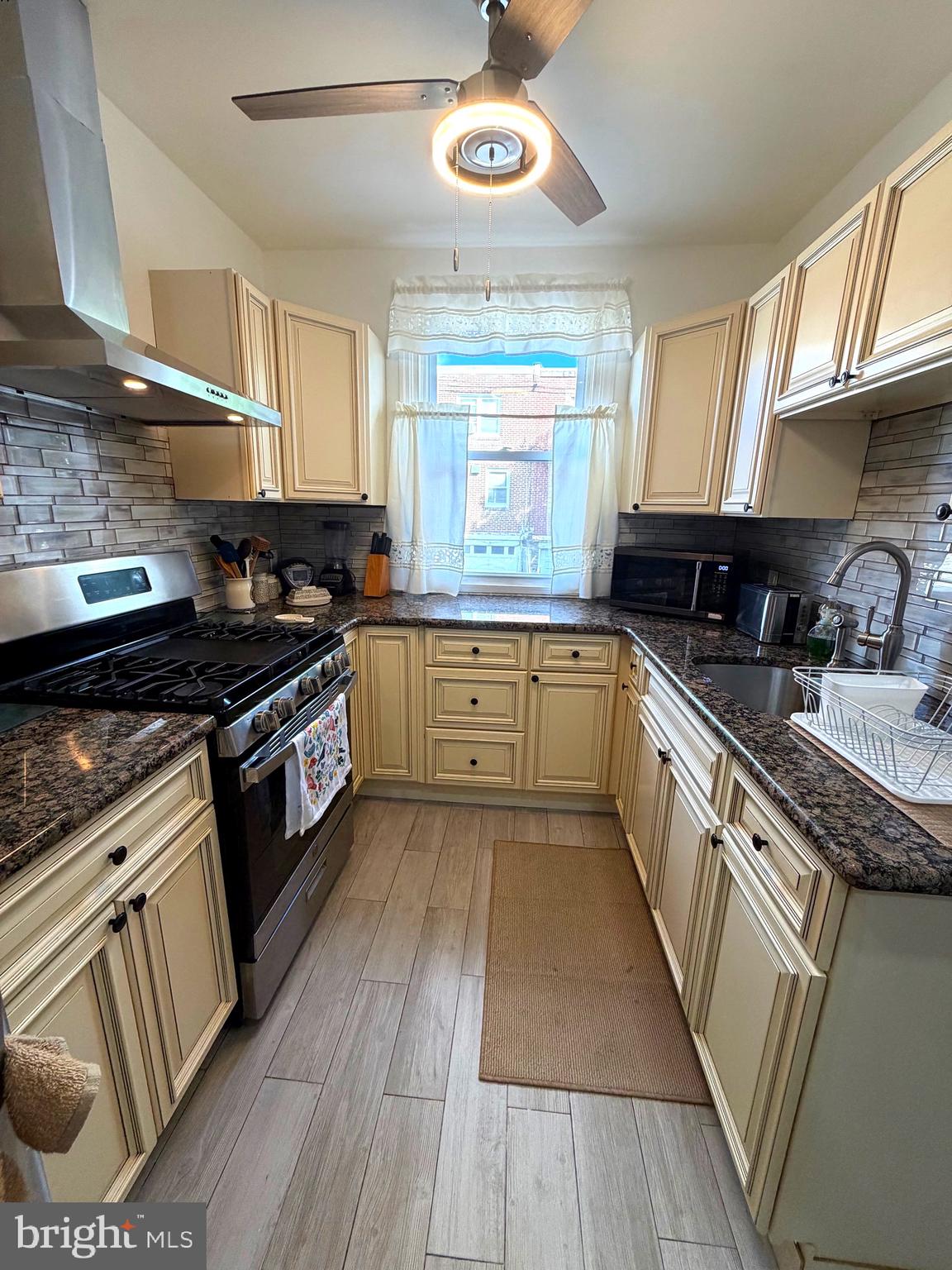 CASTOR GARDENS - Residential