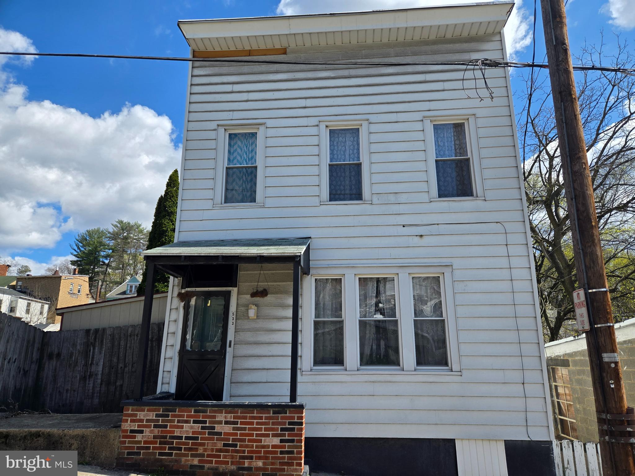 POTTSVILLE - Residential