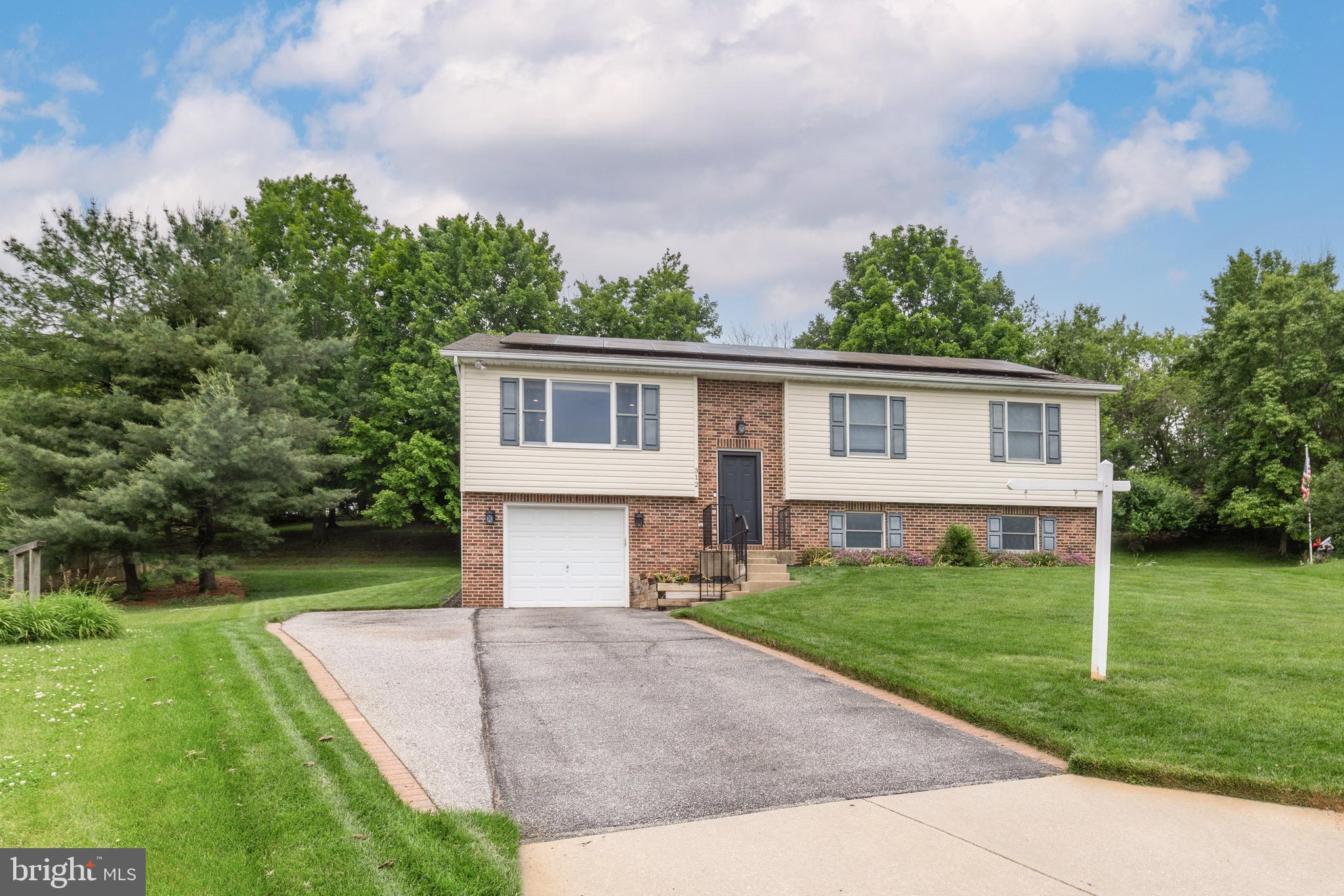 FAIRWAYS AT WAKEFIELD - Residential