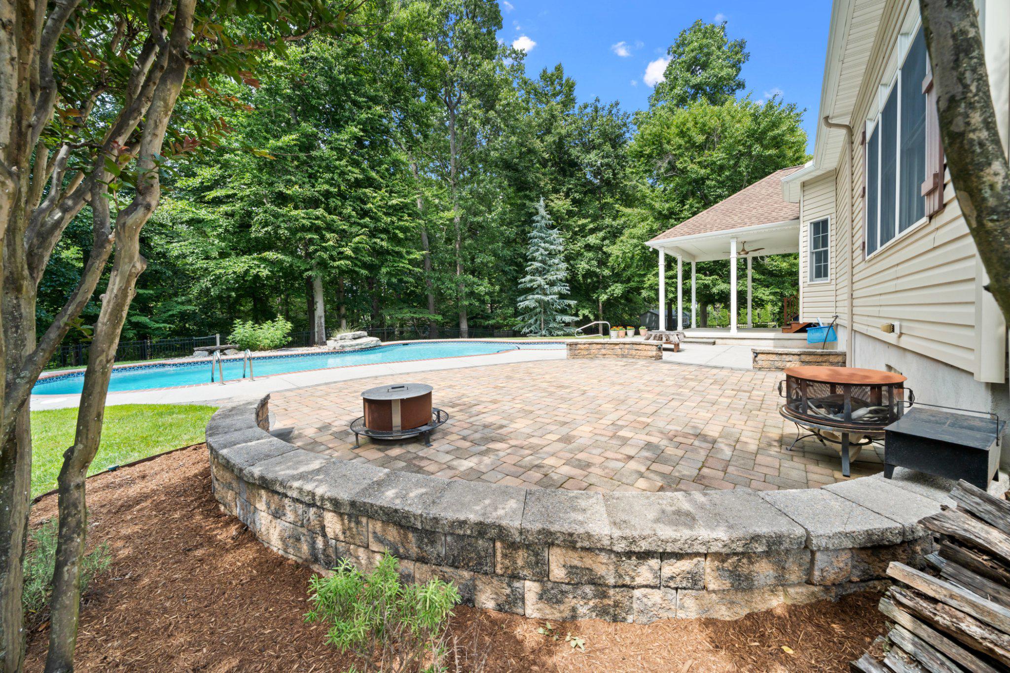 FAIRFIELD FARMS - Residential
