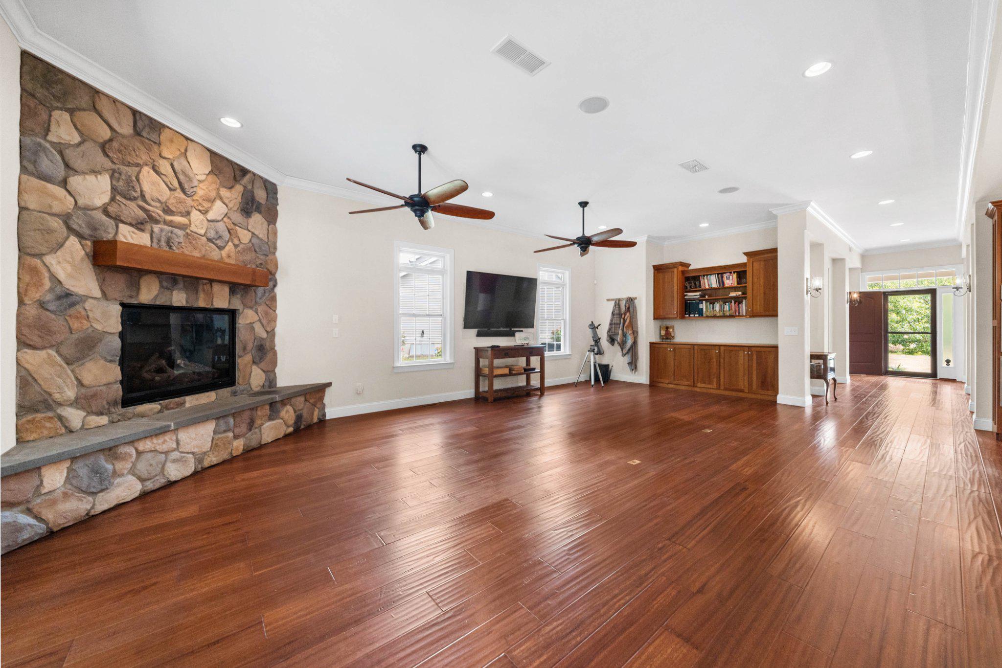 FAIRFIELD FARMS - Residential