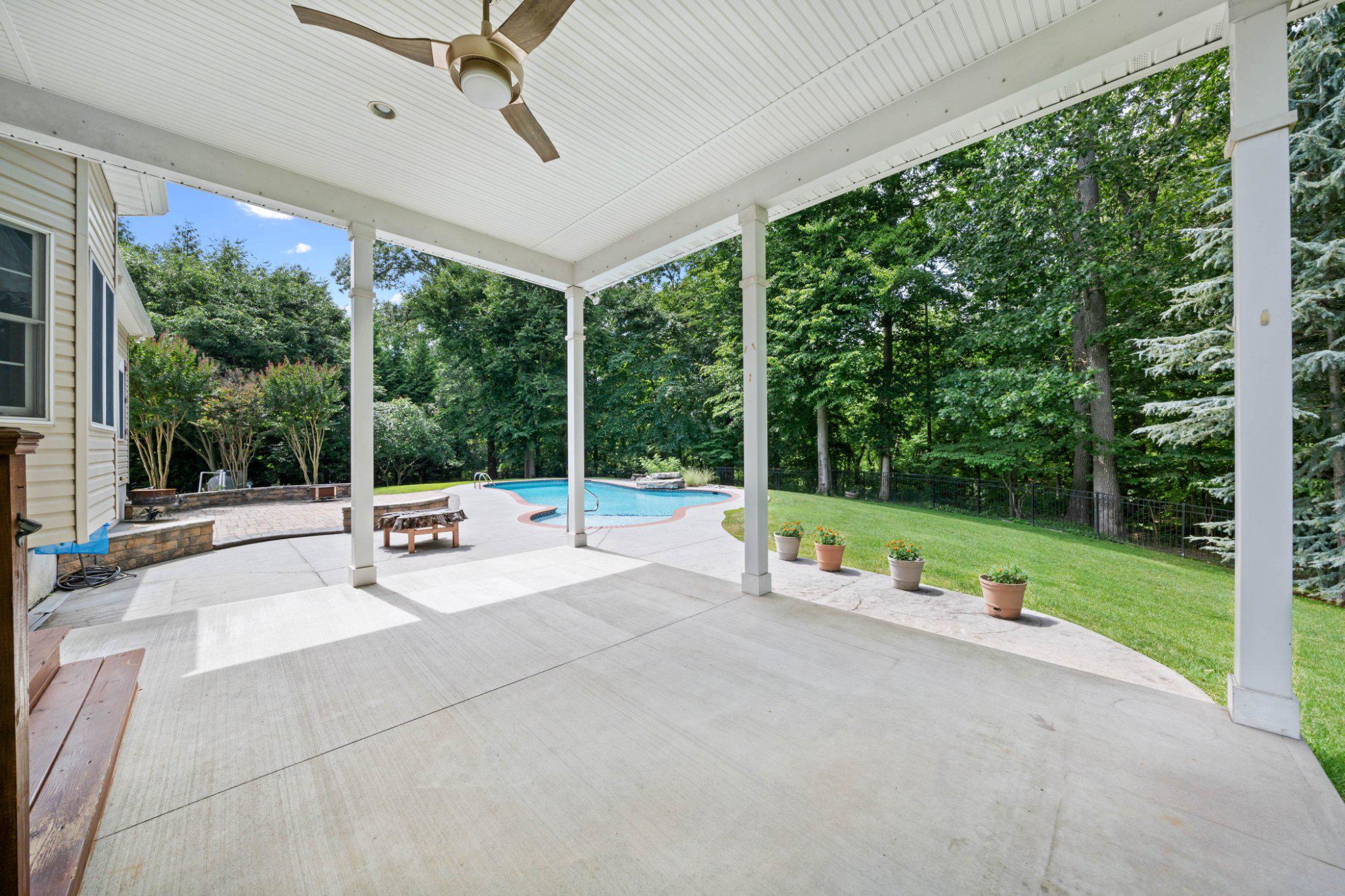 FAIRFIELD FARMS - Residential