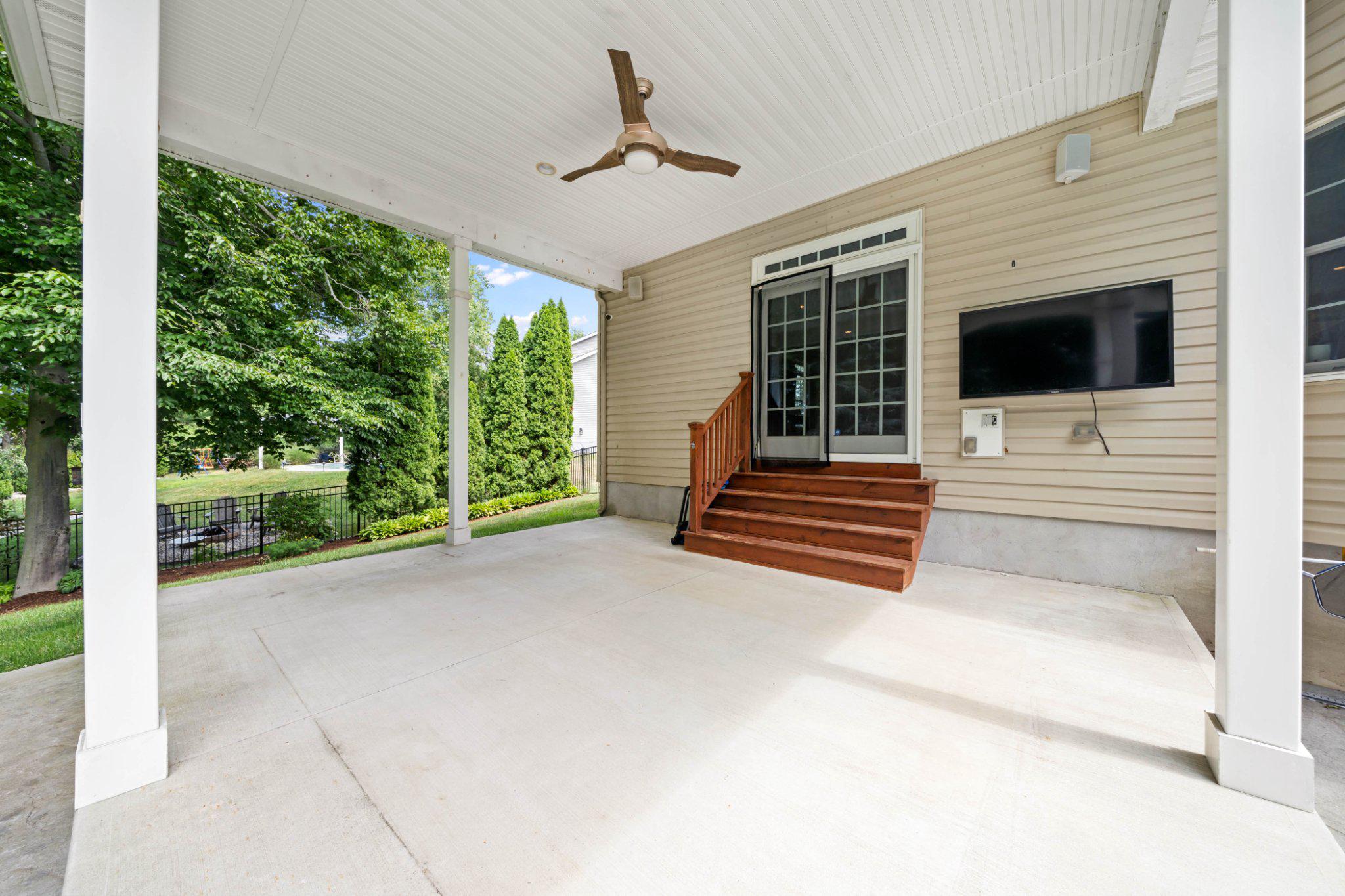 FAIRFIELD FARMS - Residential