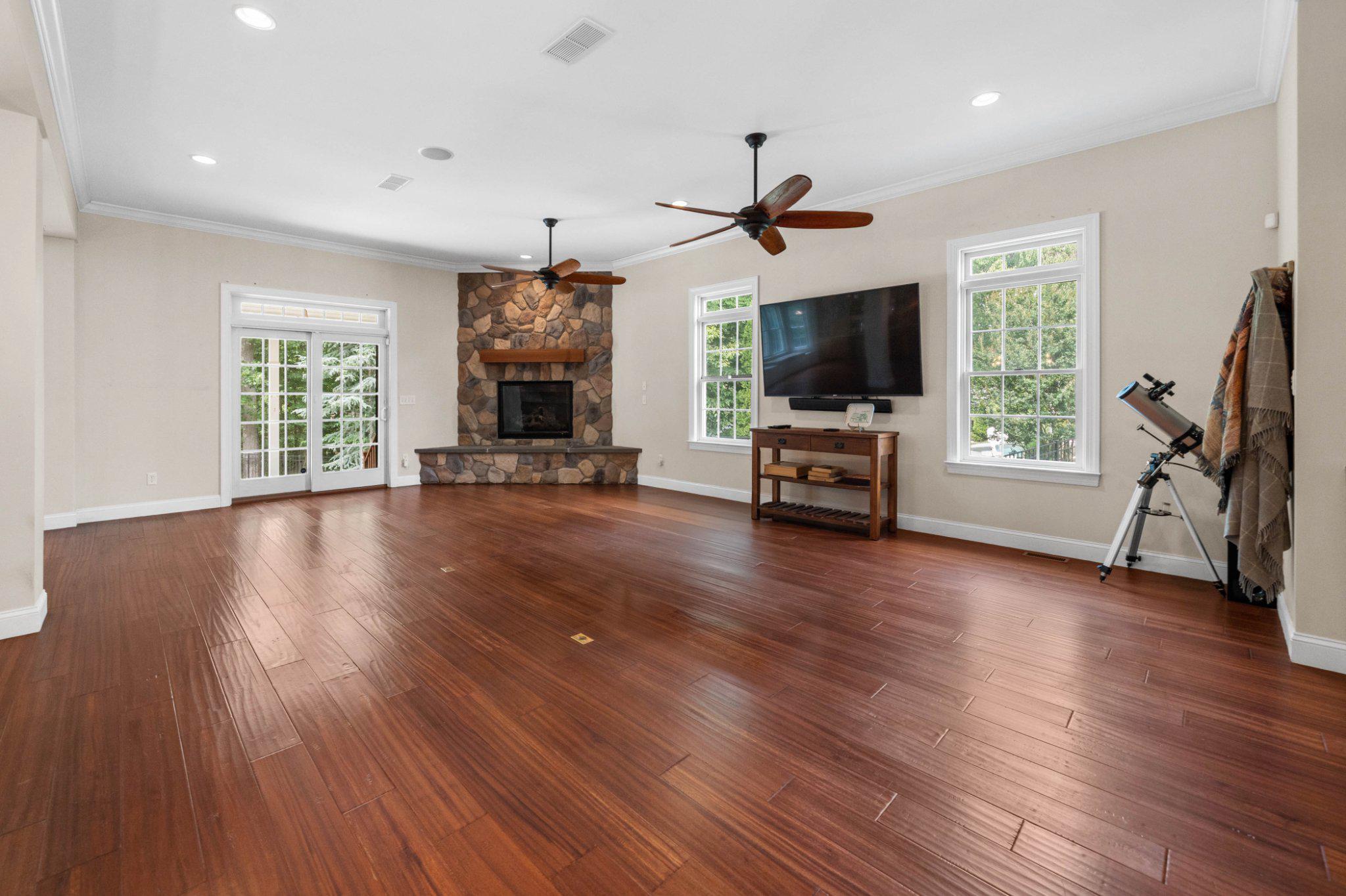 FAIRFIELD FARMS - Residential