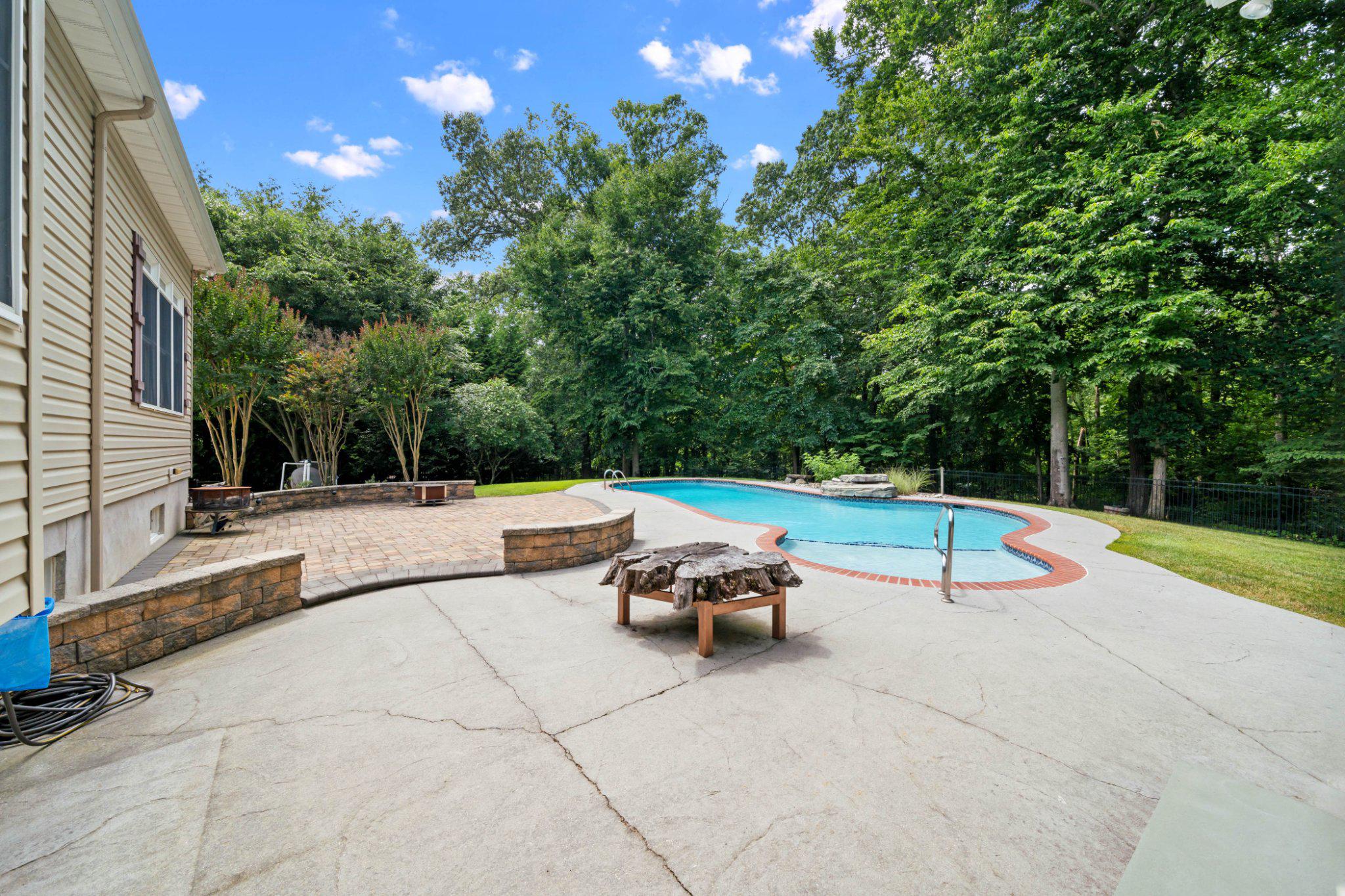 FAIRFIELD FARMS - Residential