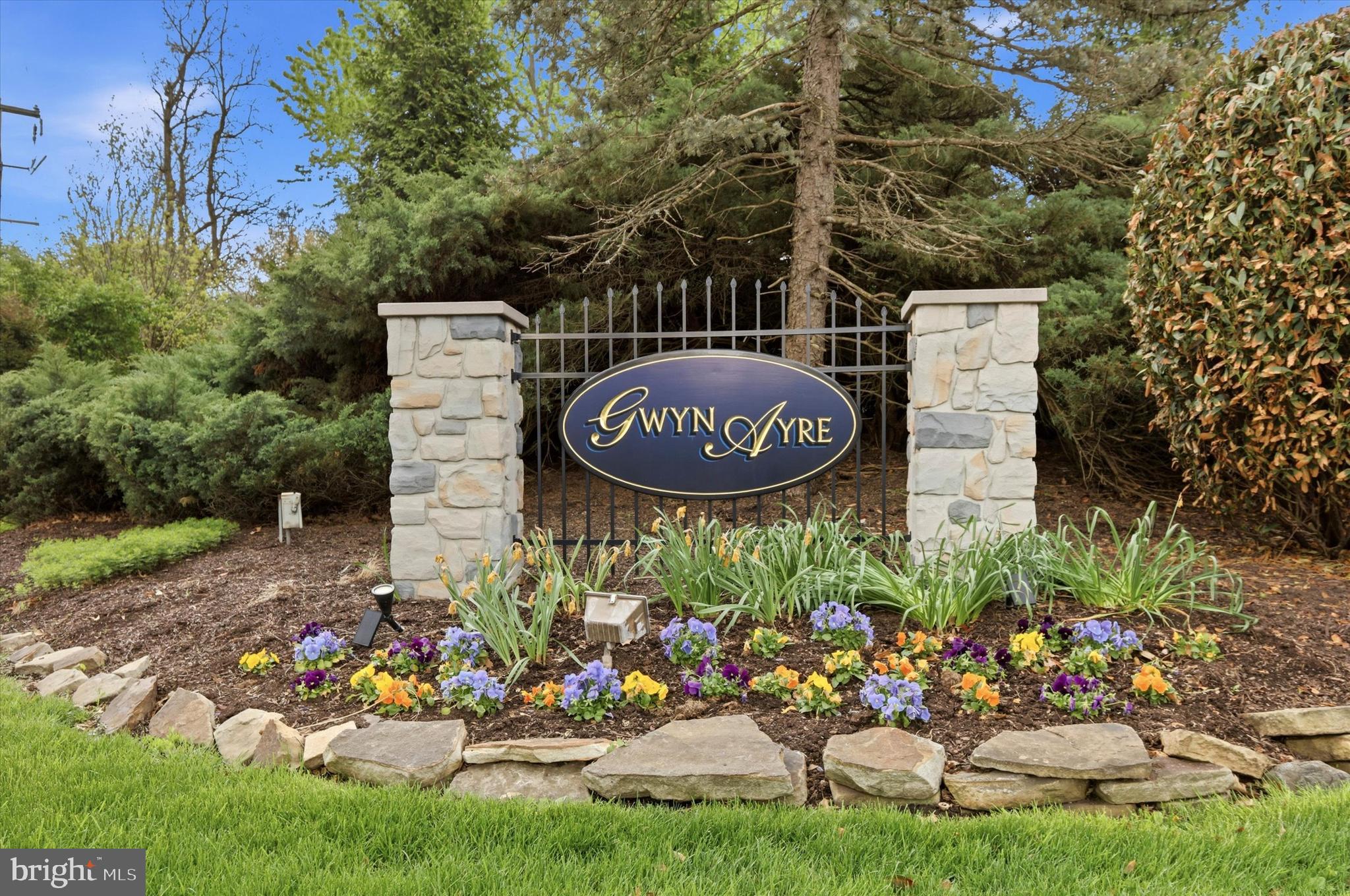 GWYN AYRE - Residential