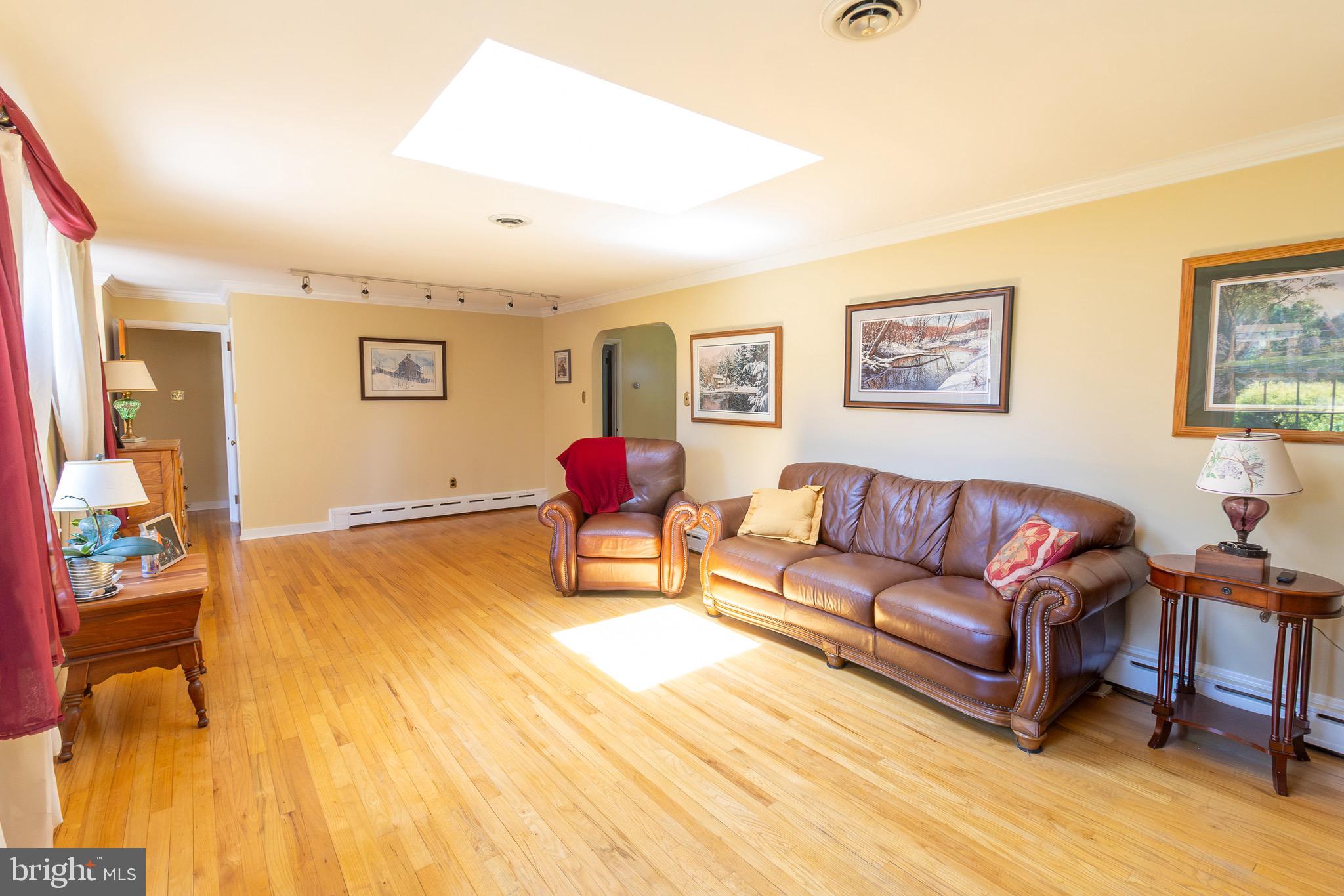 EAST FALLOWFIELD - Residential