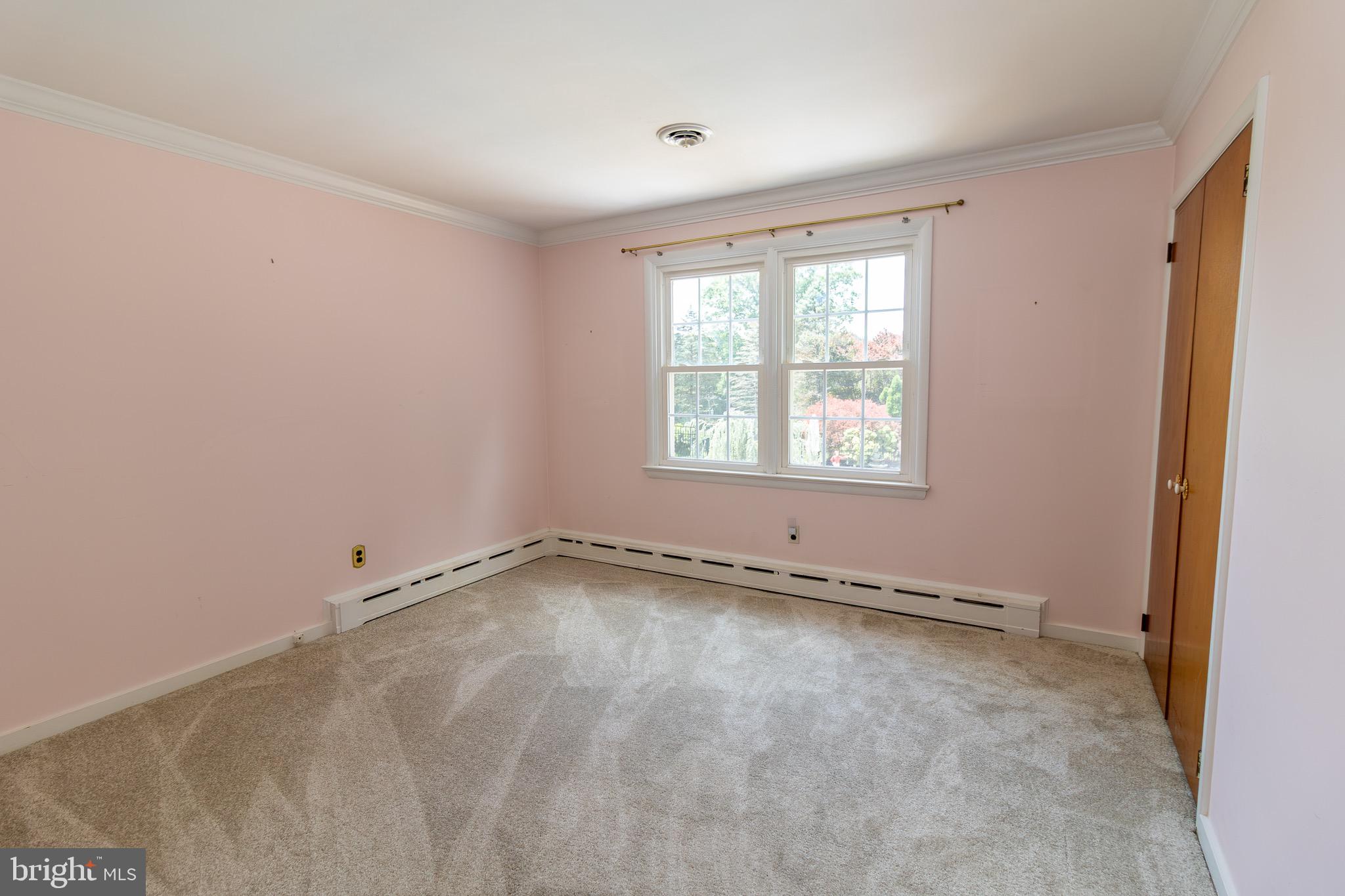 EAST FALLOWFIELD - Residential