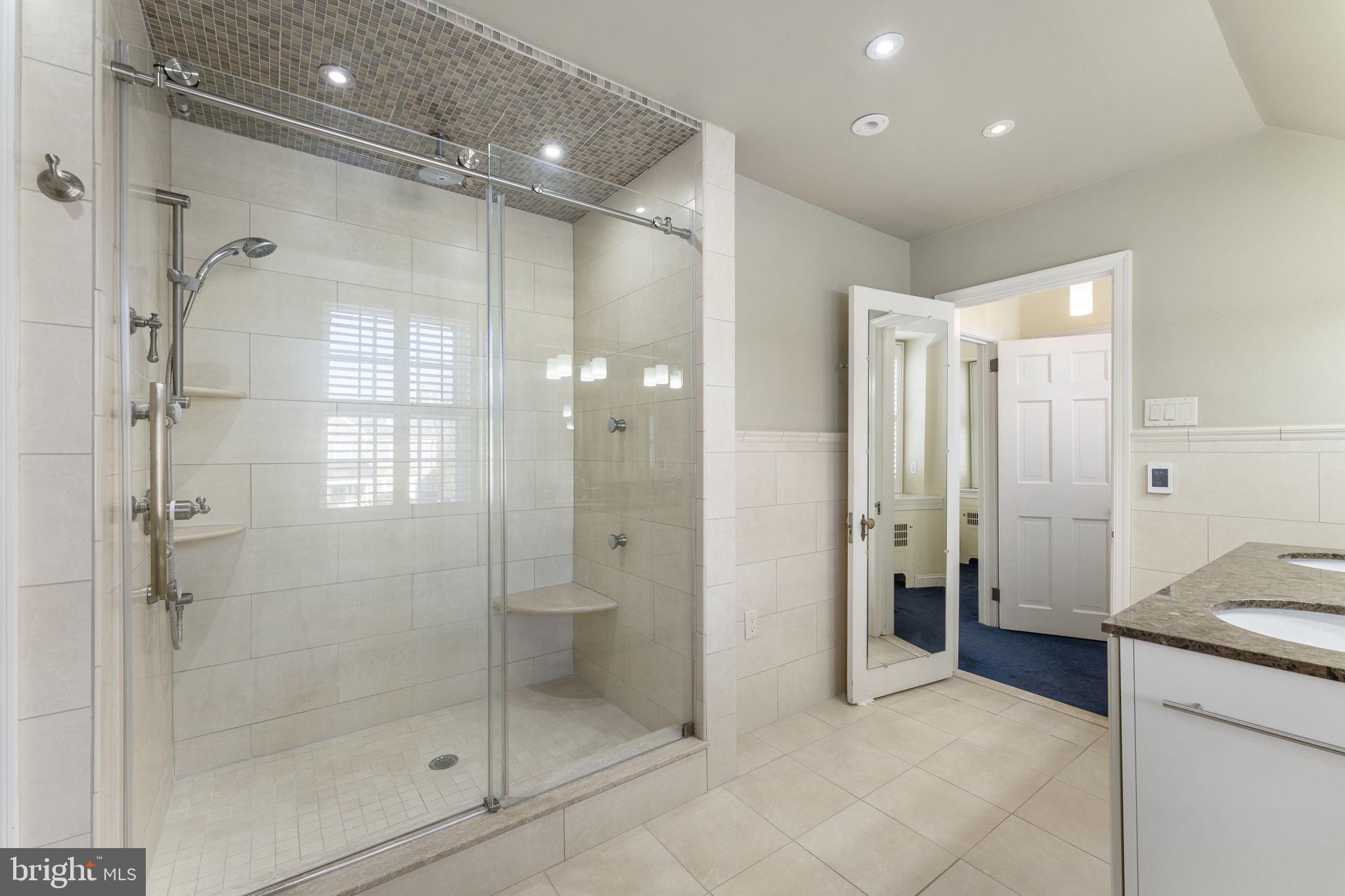MERION STATION - Residential