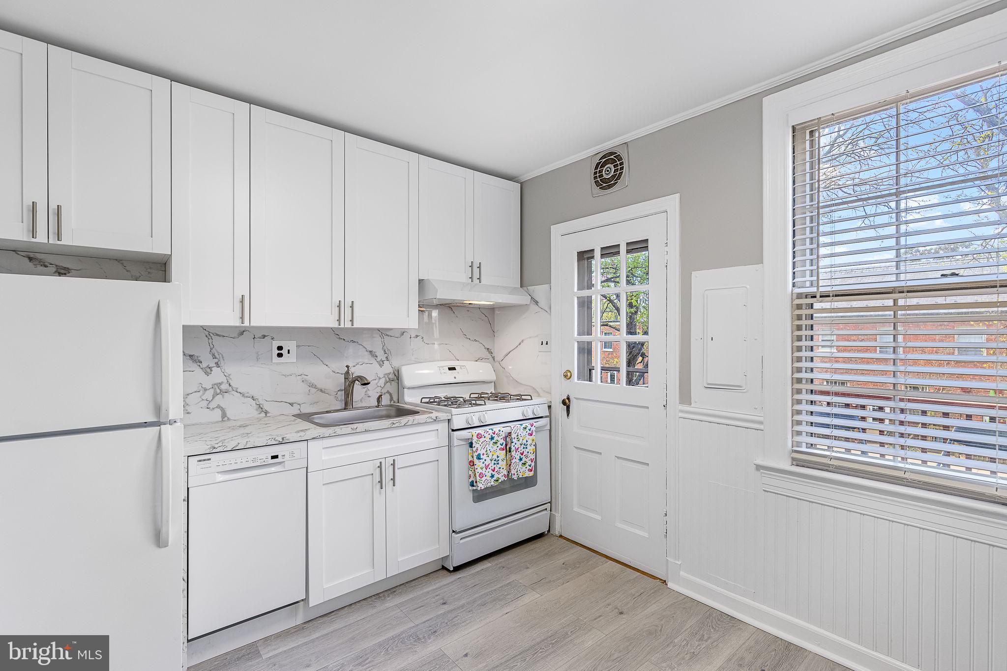 ARLINGTON VILLAGE - Residential