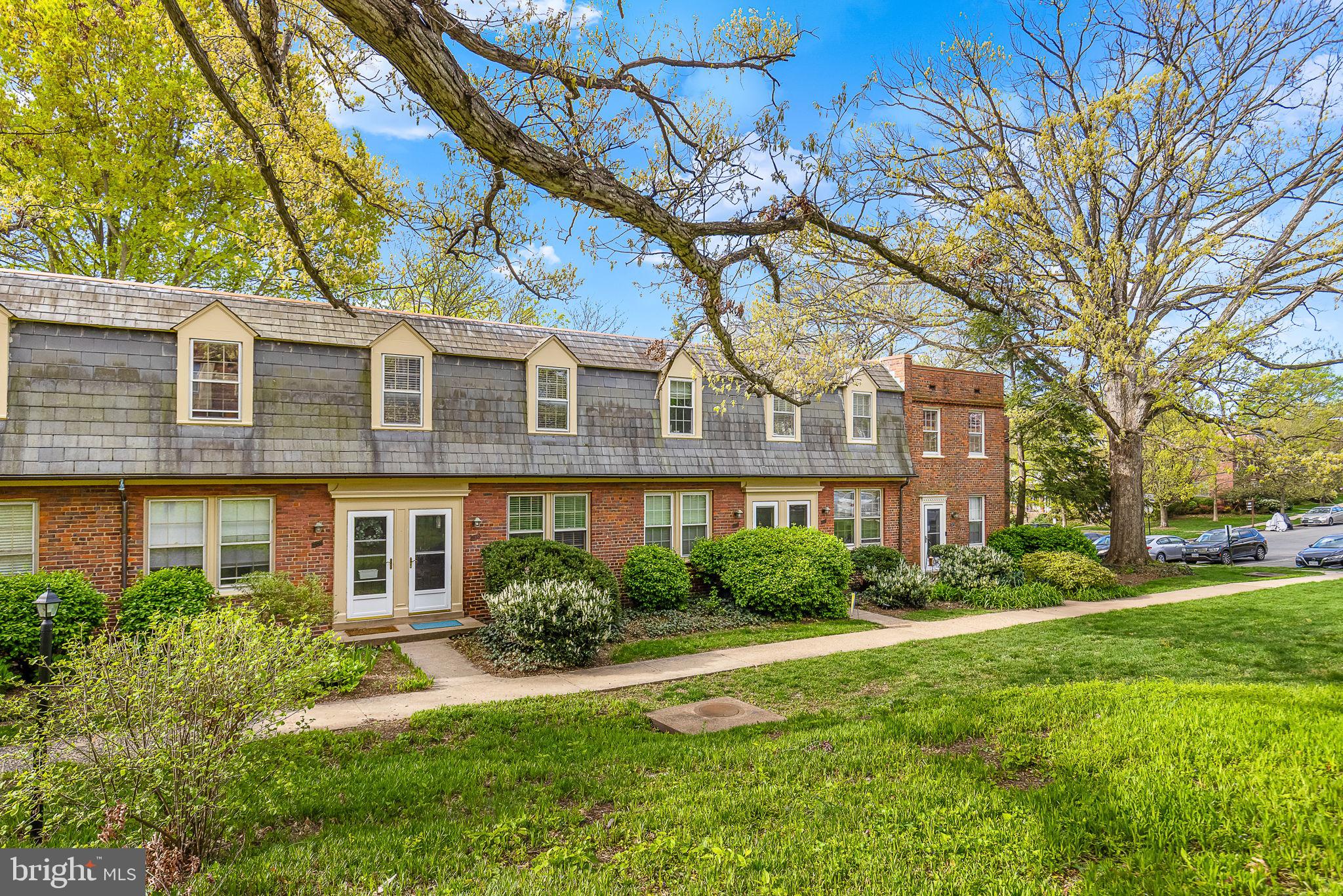 ARLINGTON VILLAGE - Residential