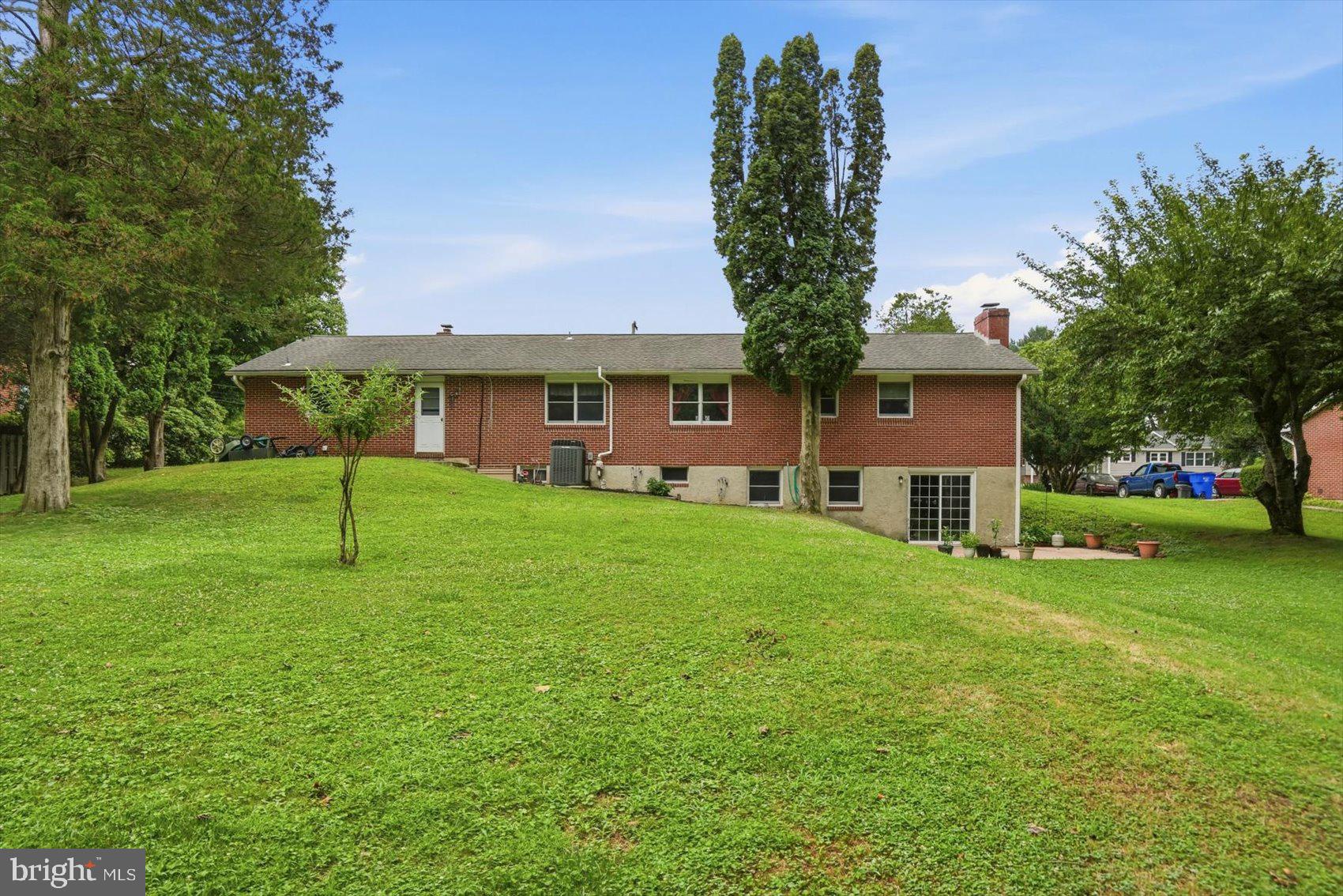 FOREST LAKES - Residential
