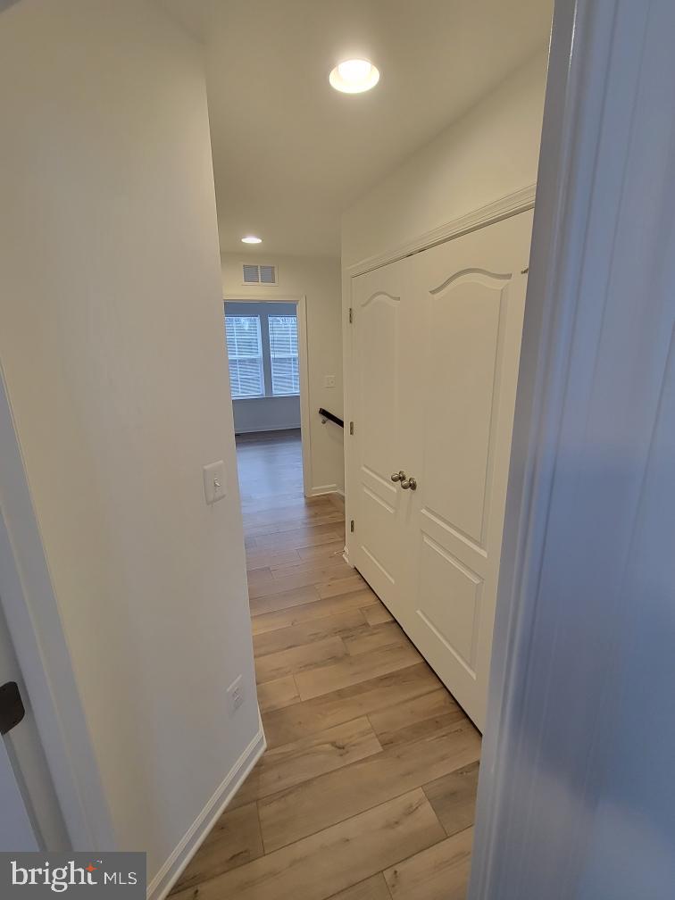 MCCAULEY CROSSING - Residential Lease