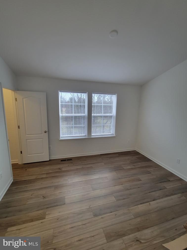 MCCAULEY CROSSING - Residential Lease