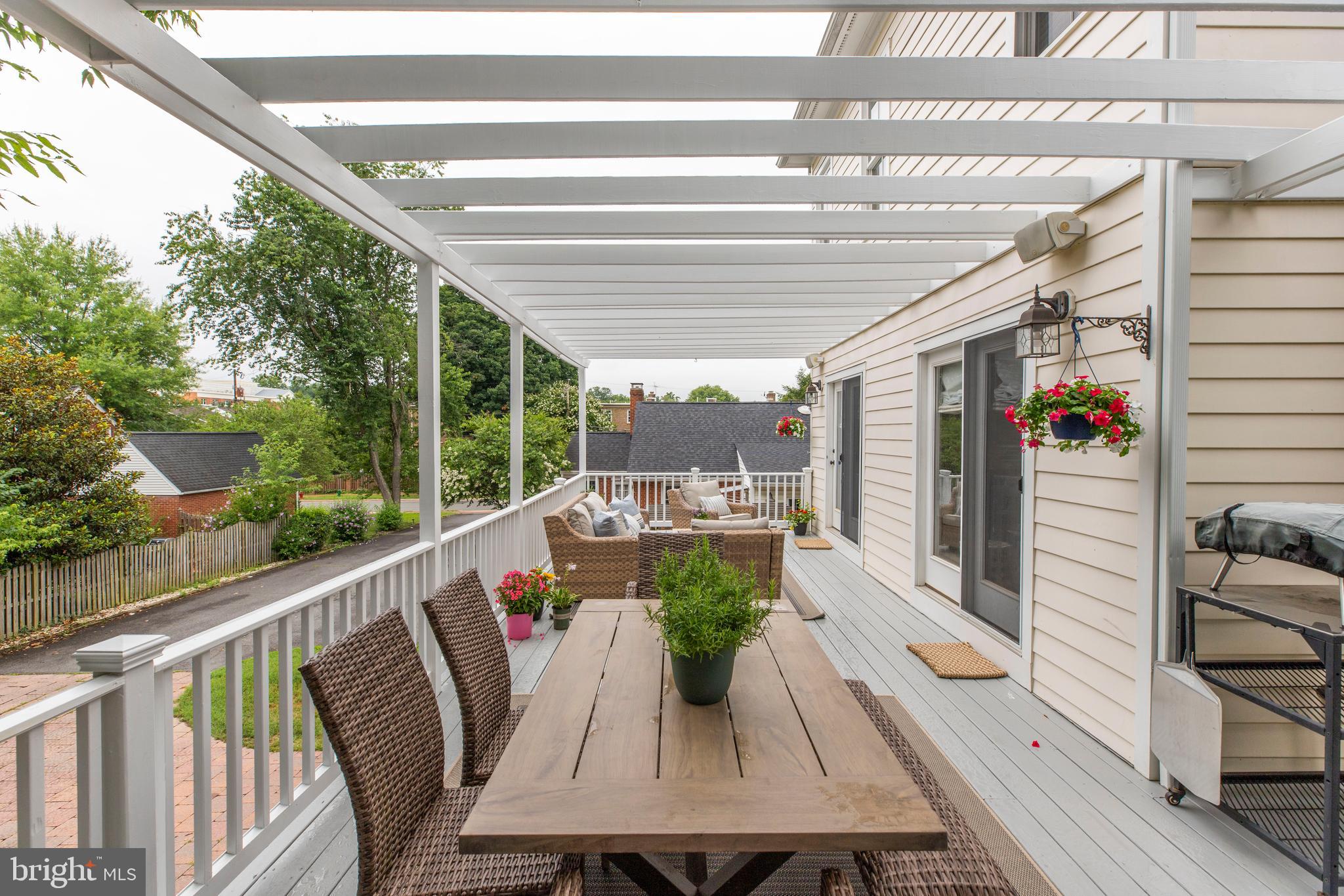 DOWNTOWN LEESBURG - Residential
