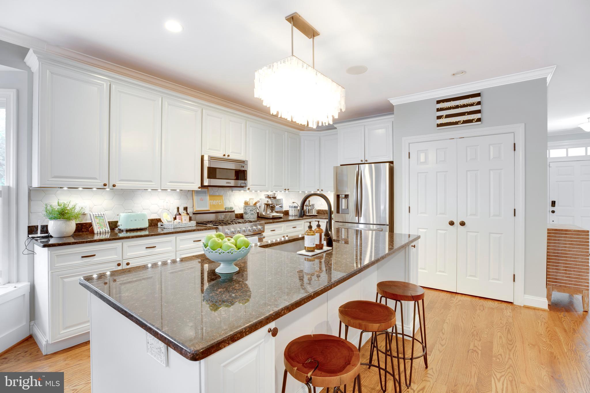DOWNTOWN LEESBURG - Residential