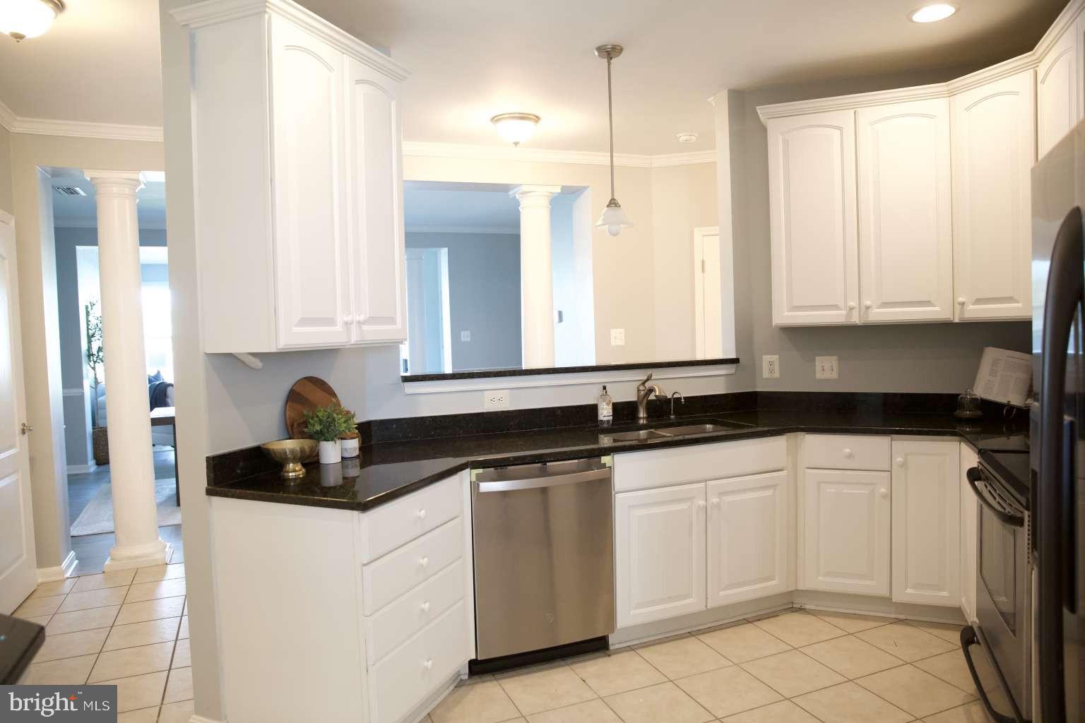 OYSTER BAY CONDOMINIUMS - Residential