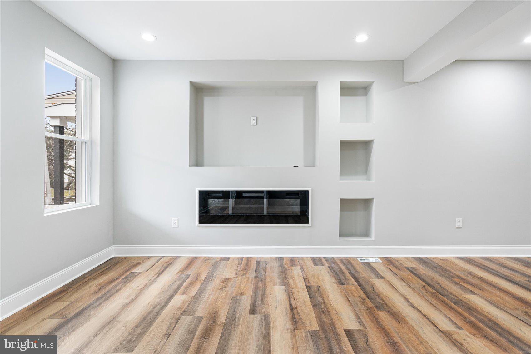 WINCHESTER - Residential