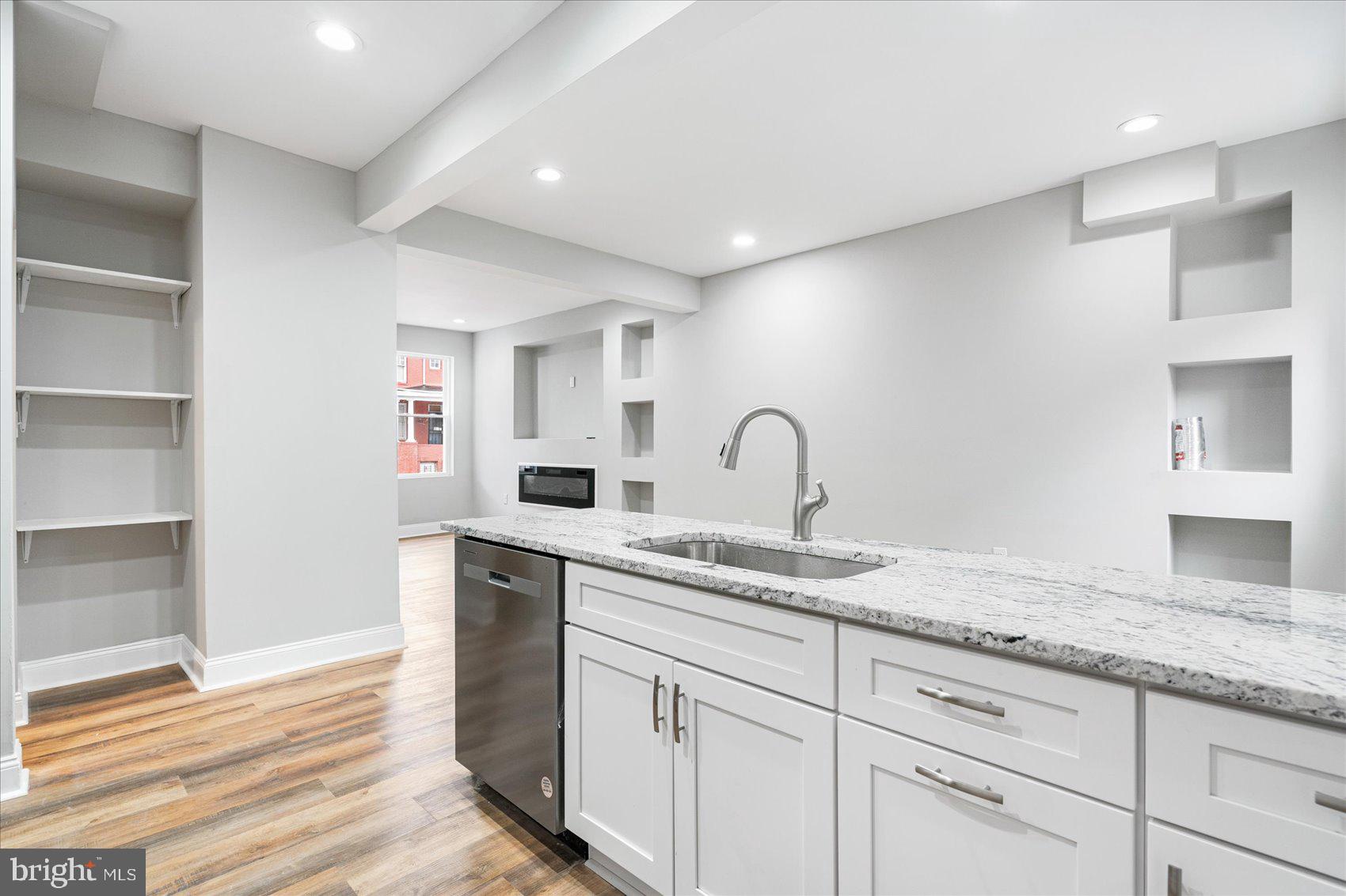 WINCHESTER - Residential
