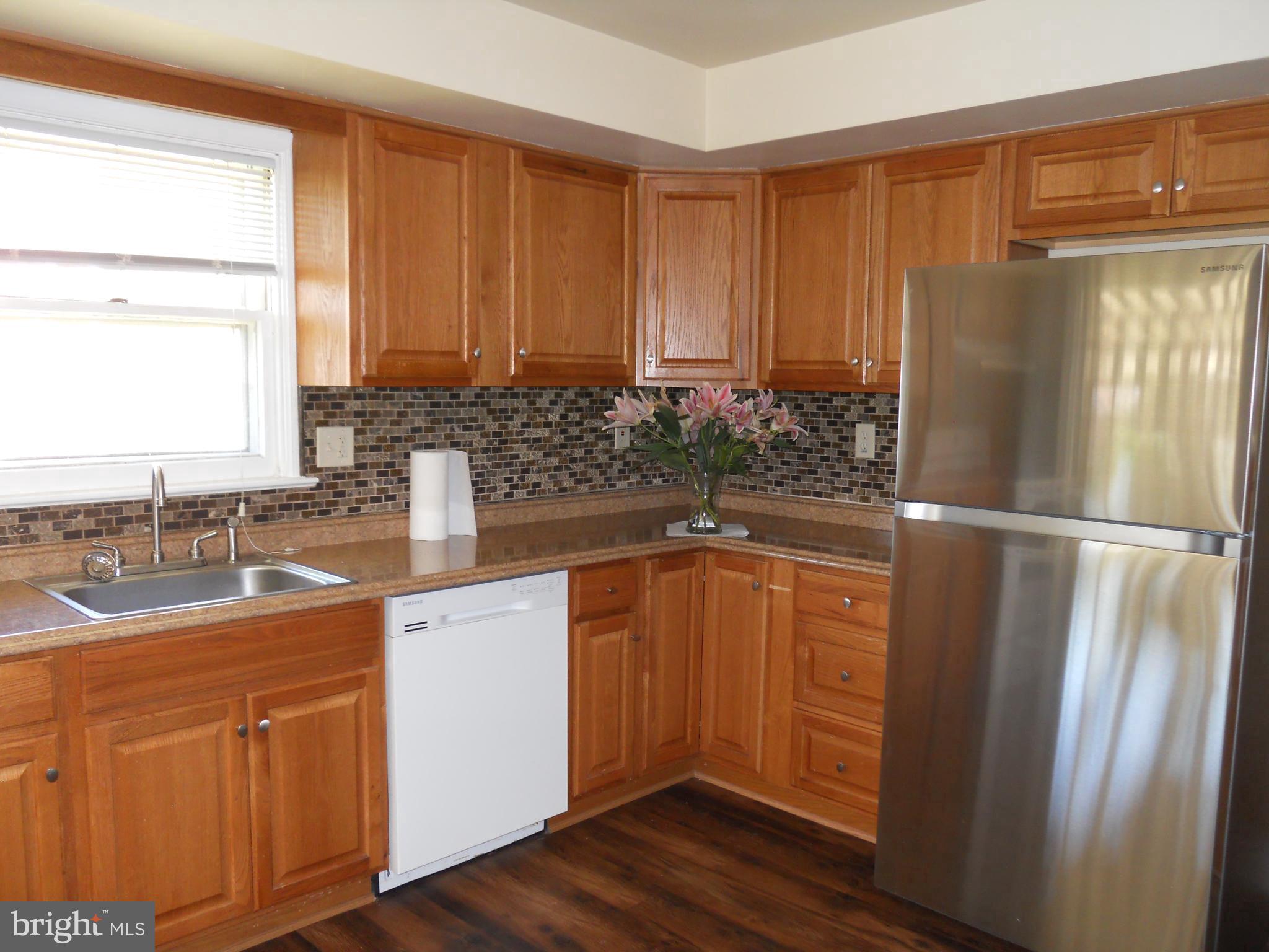 WOODMERE - Residential Lease