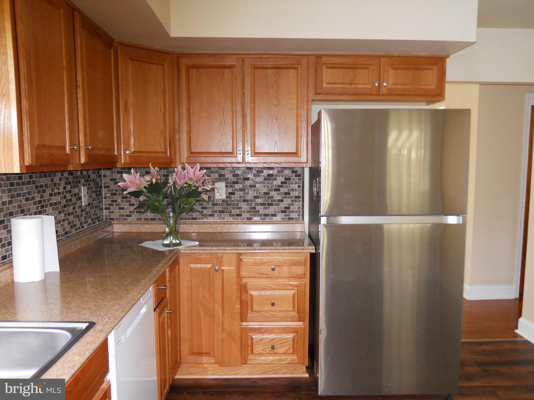 WOODMERE - Residential Lease