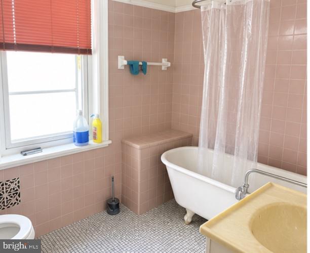 POINT BREEZE - Residential