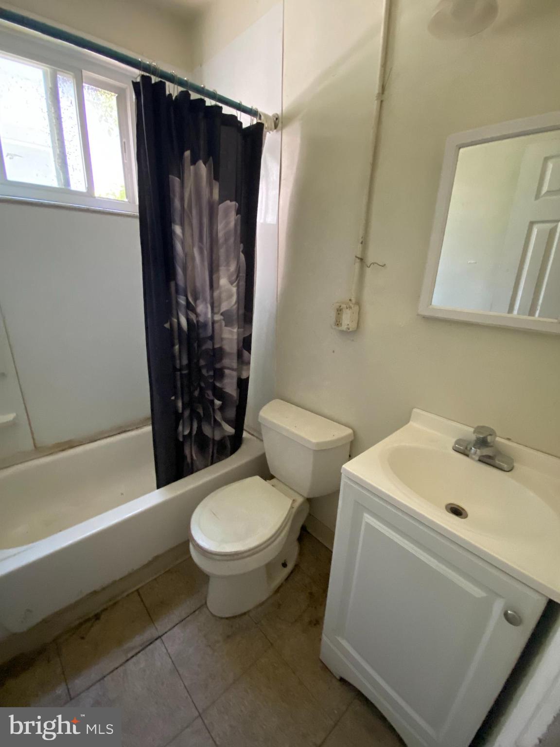 NORRISTOWN - Residential