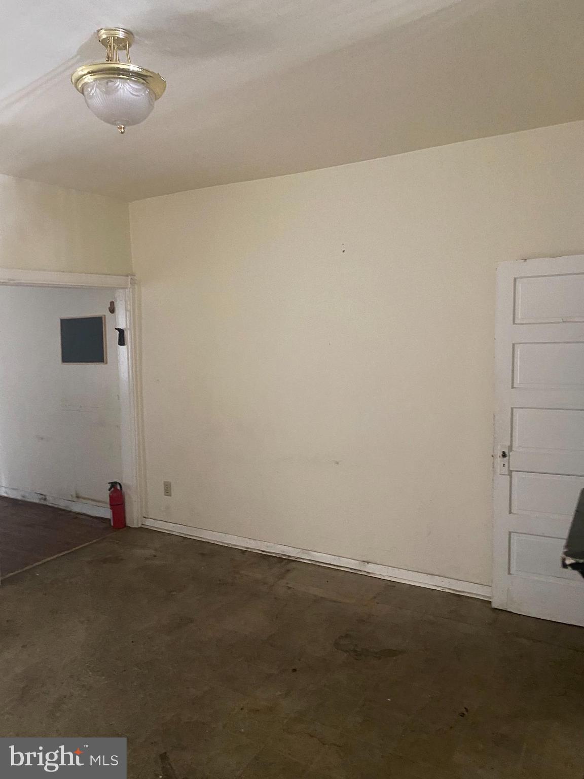 NORRISTOWN - Residential