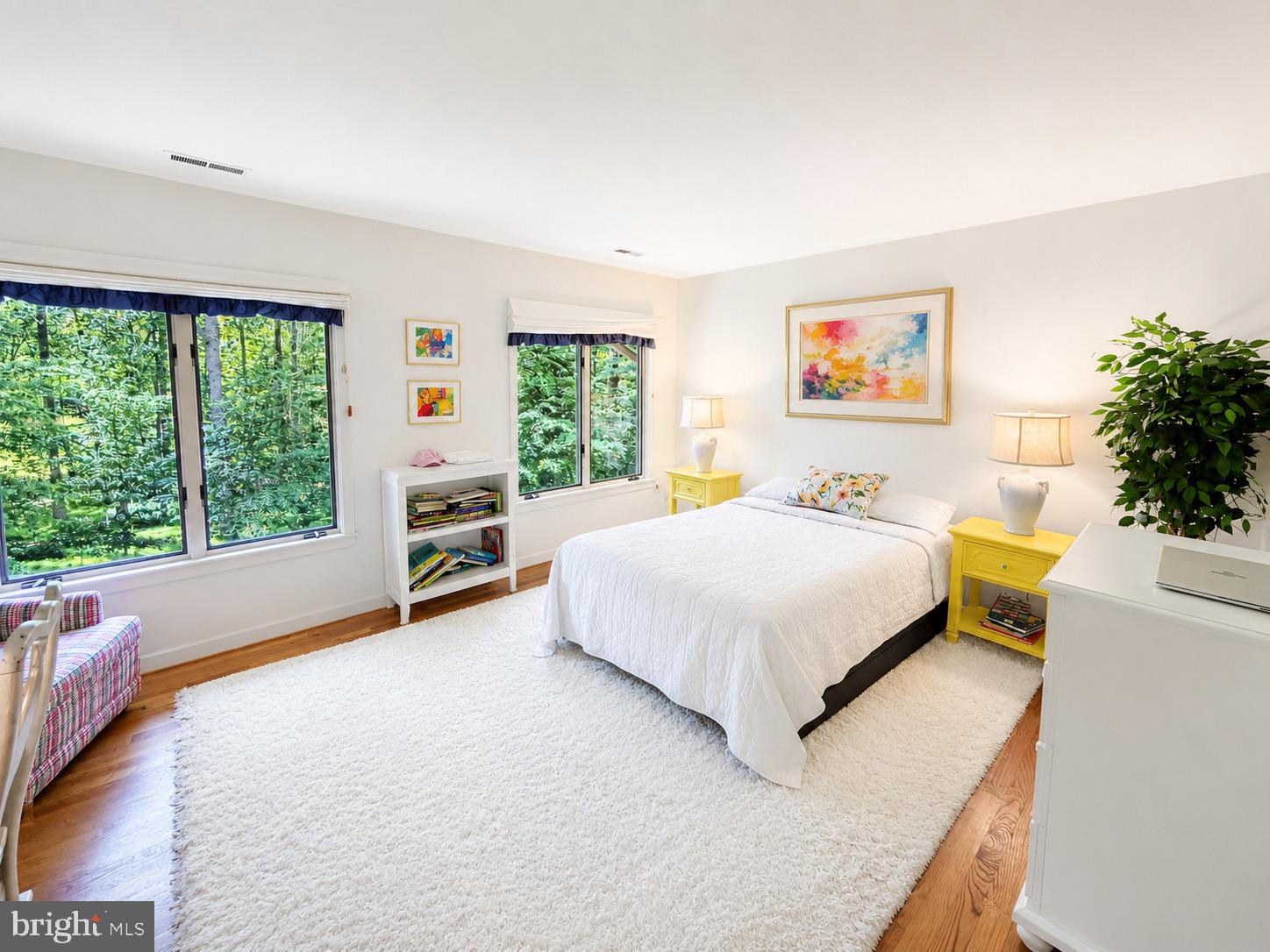 POTOMAC OUTSIDE - Residential