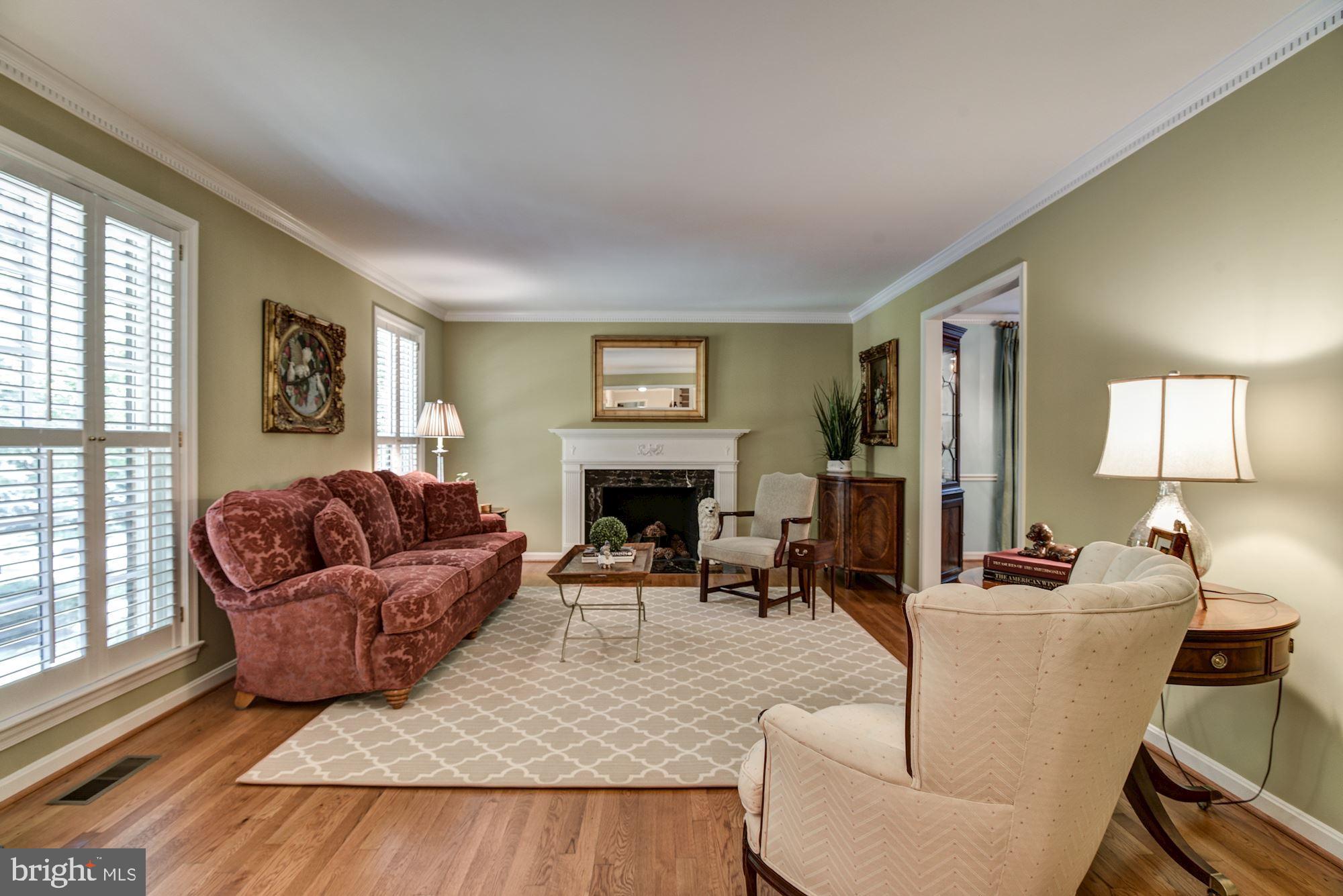 RIVER FALLS - Residential