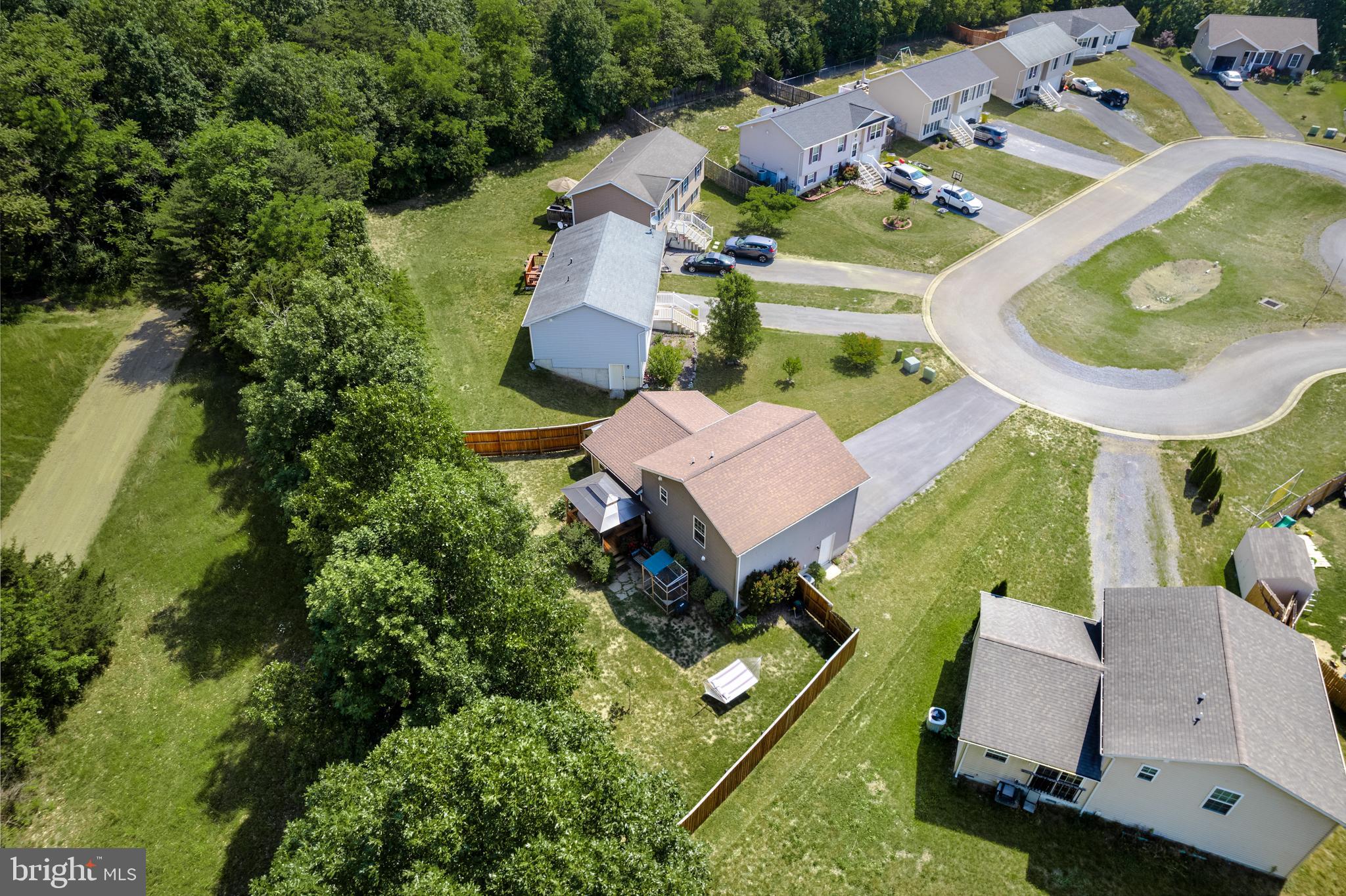 CHESSIE COURT - Residential