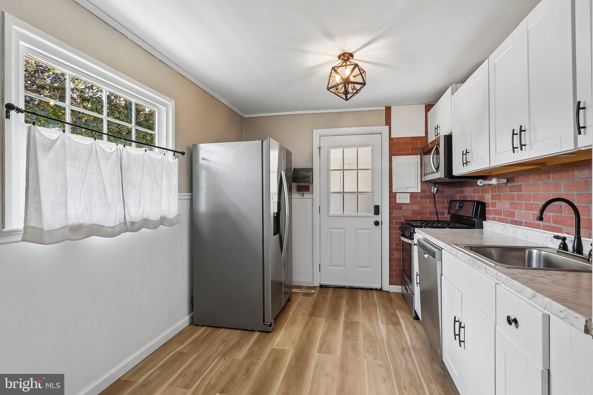 GRANDVIEW ESTS - Residential
