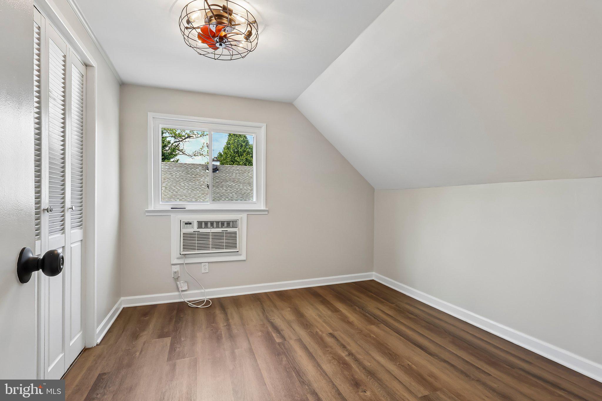 GRANDVIEW ESTS - Residential