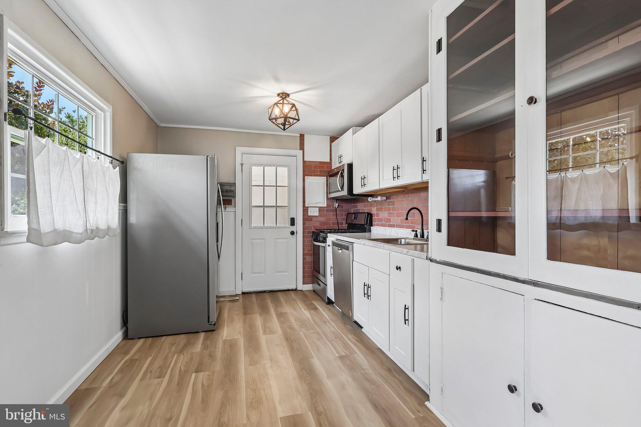 GRANDVIEW ESTS - Residential