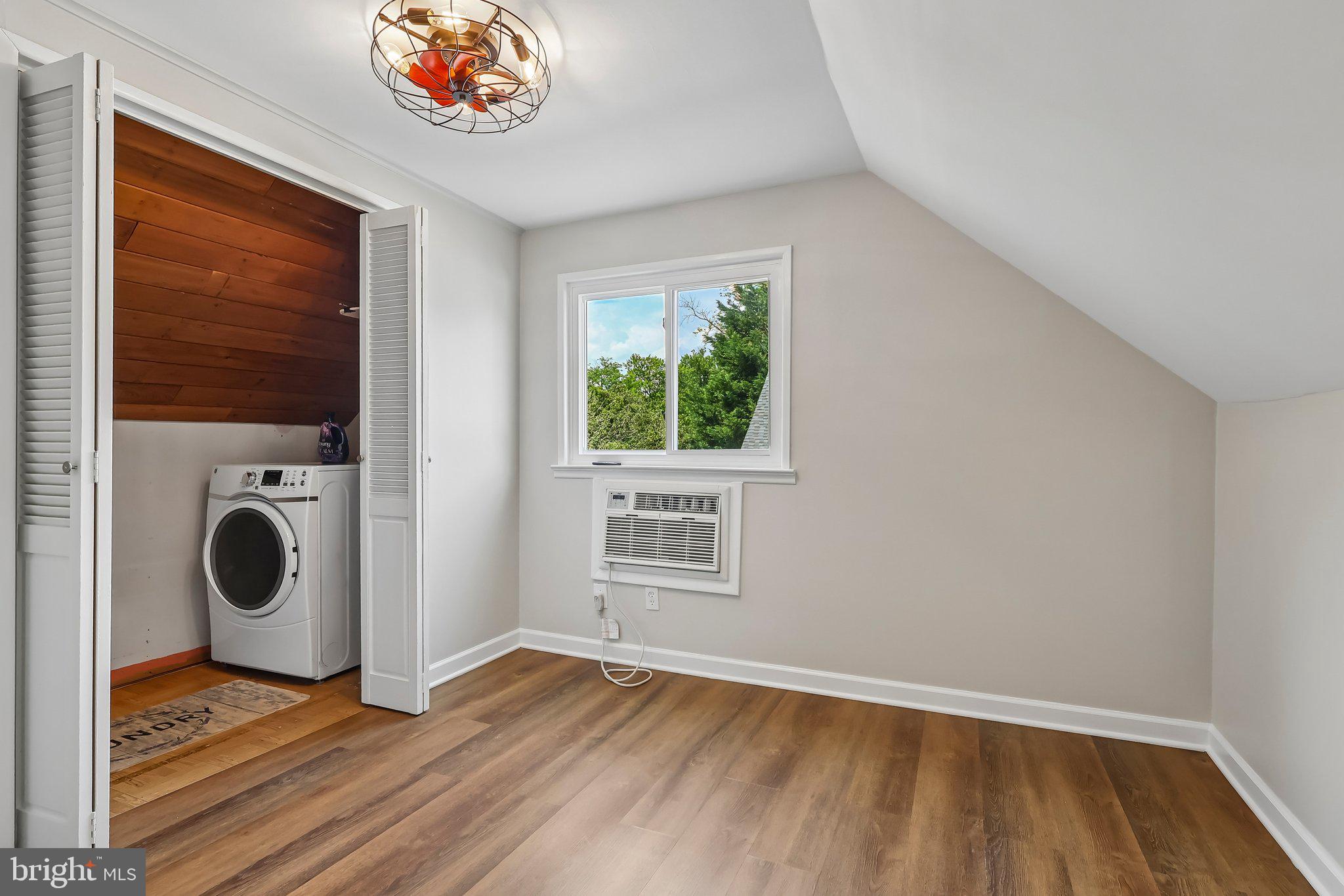 GRANDVIEW ESTS - Residential