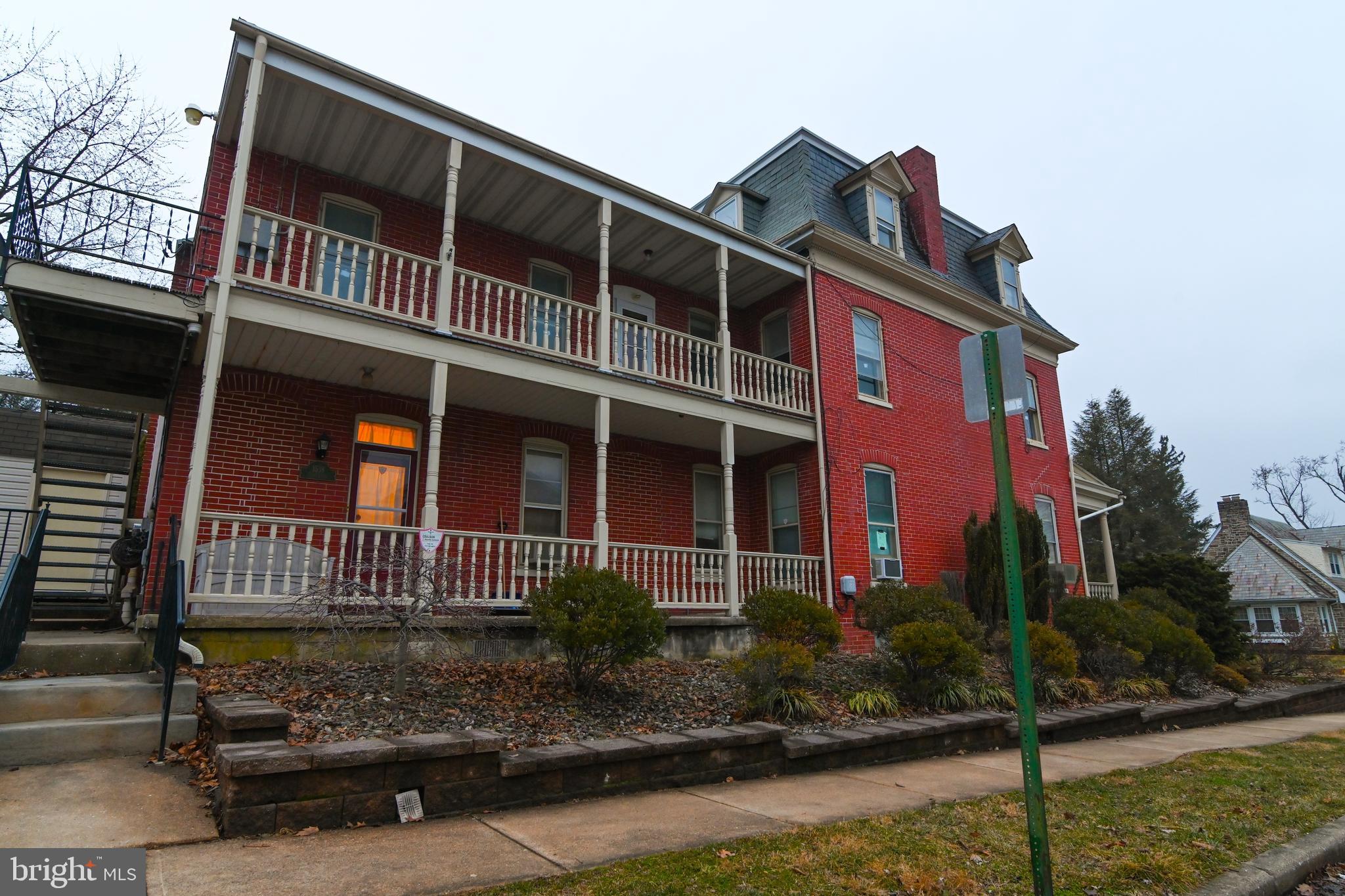 ELMWOOD - Residential Income