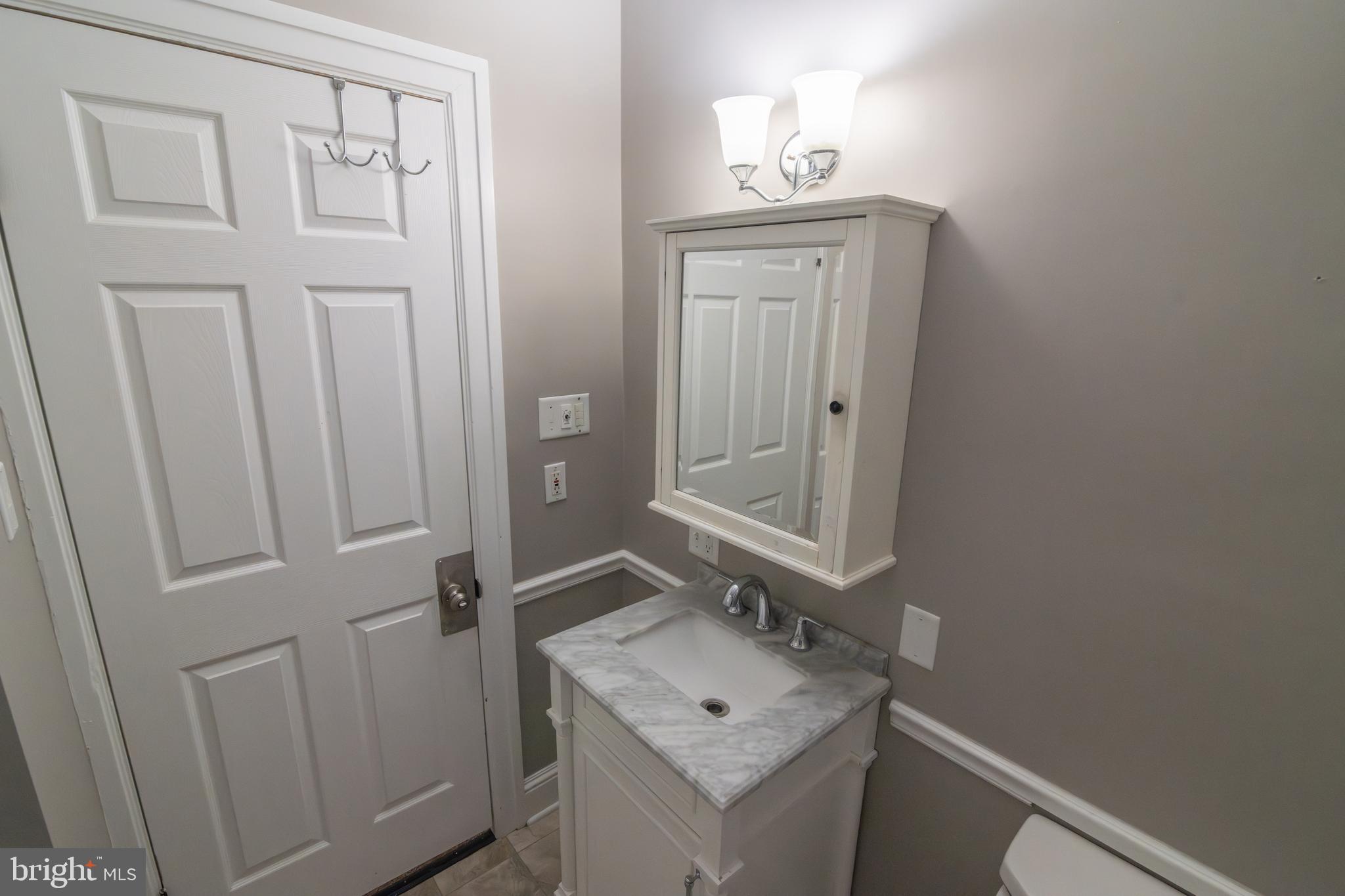 ELMWOOD - Residential Income