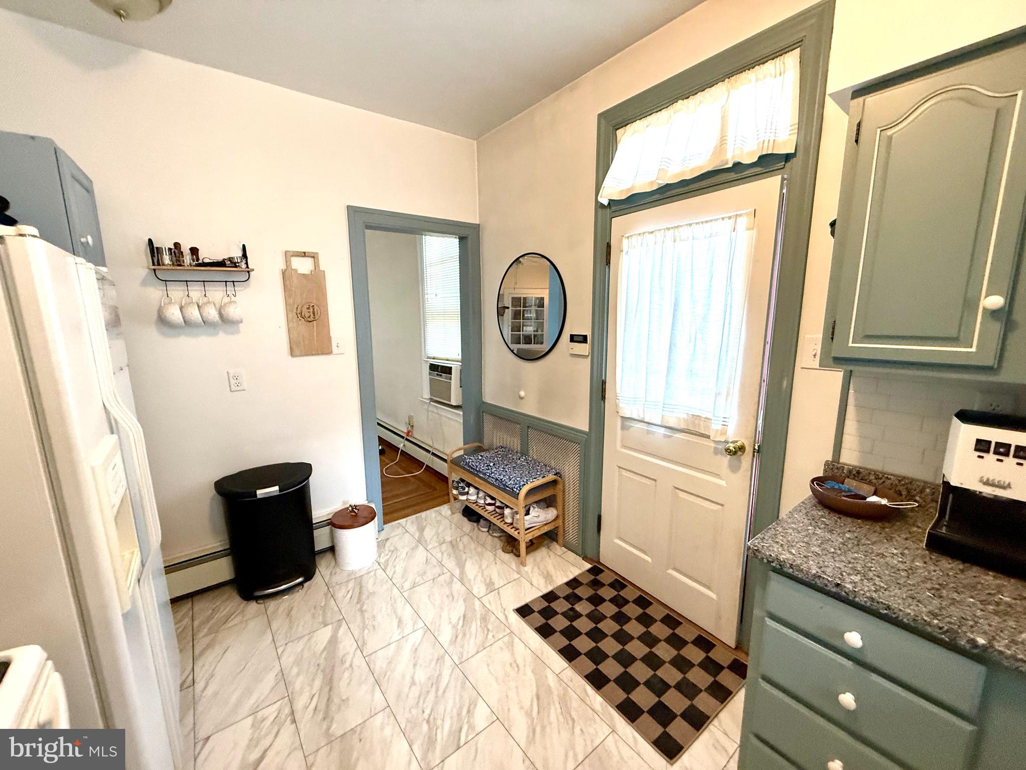 ELMWOOD - Residential Income