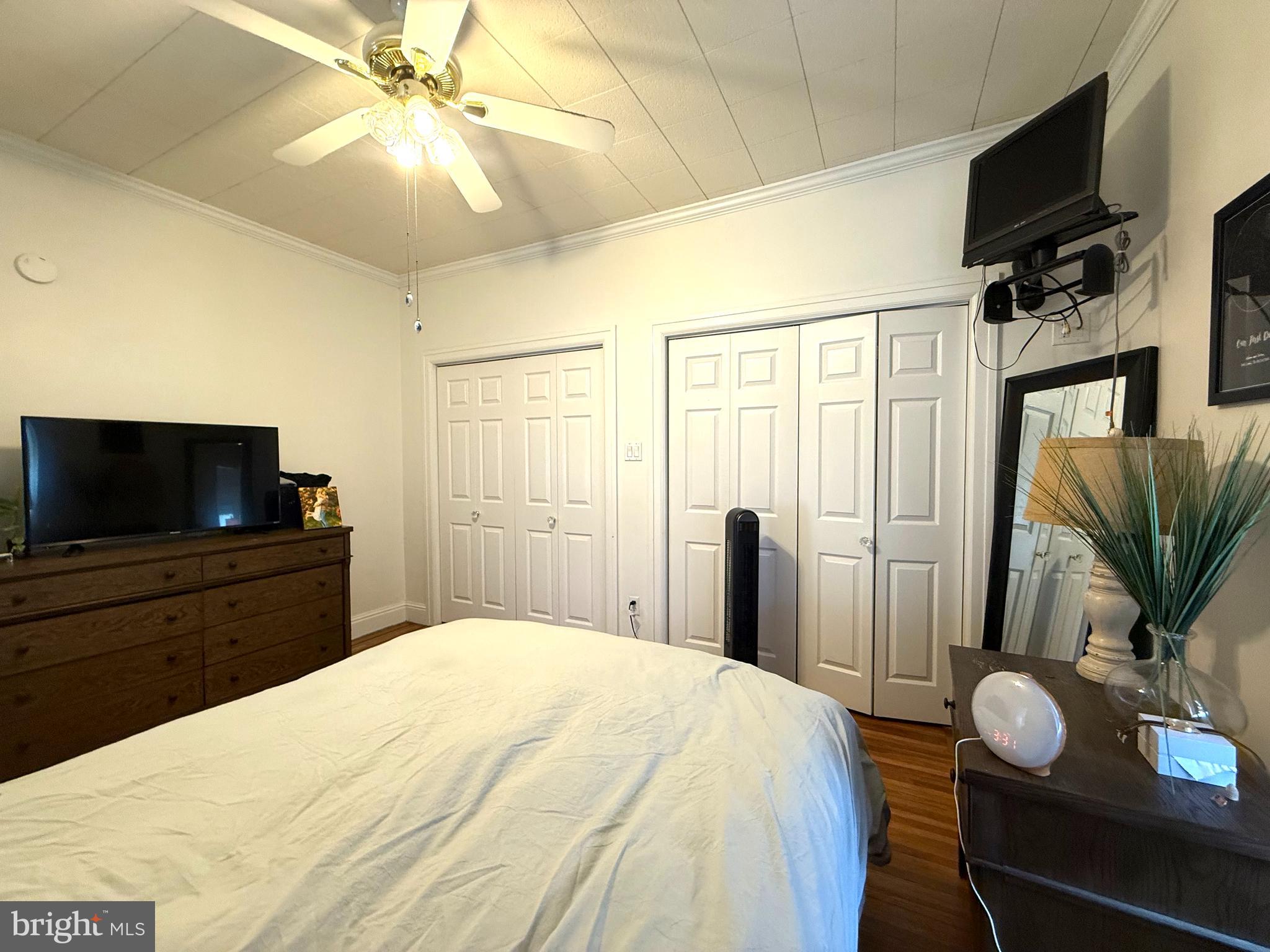 ELMWOOD - Residential Income