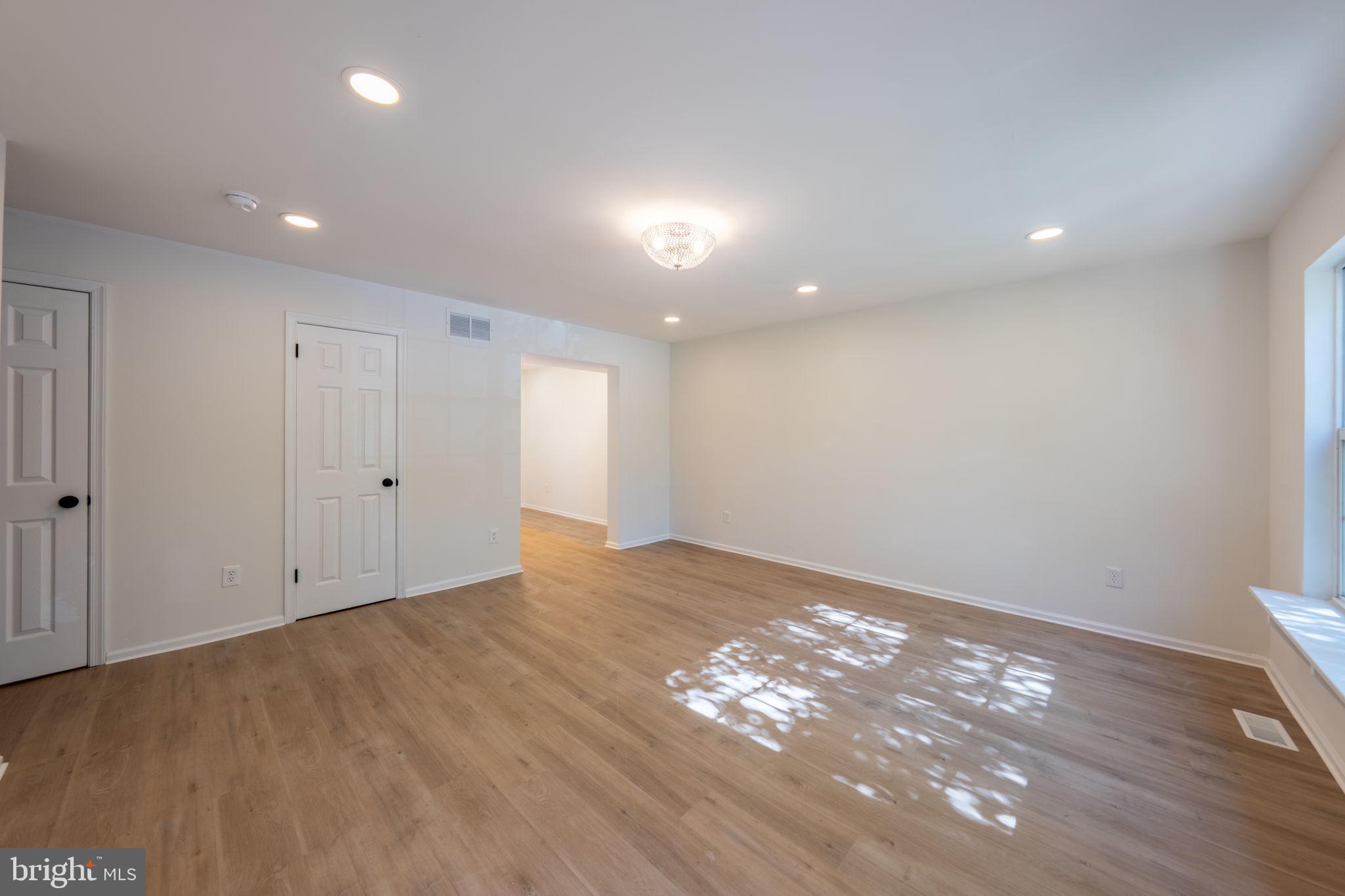 PATRIOTS RIDGE - Residential
