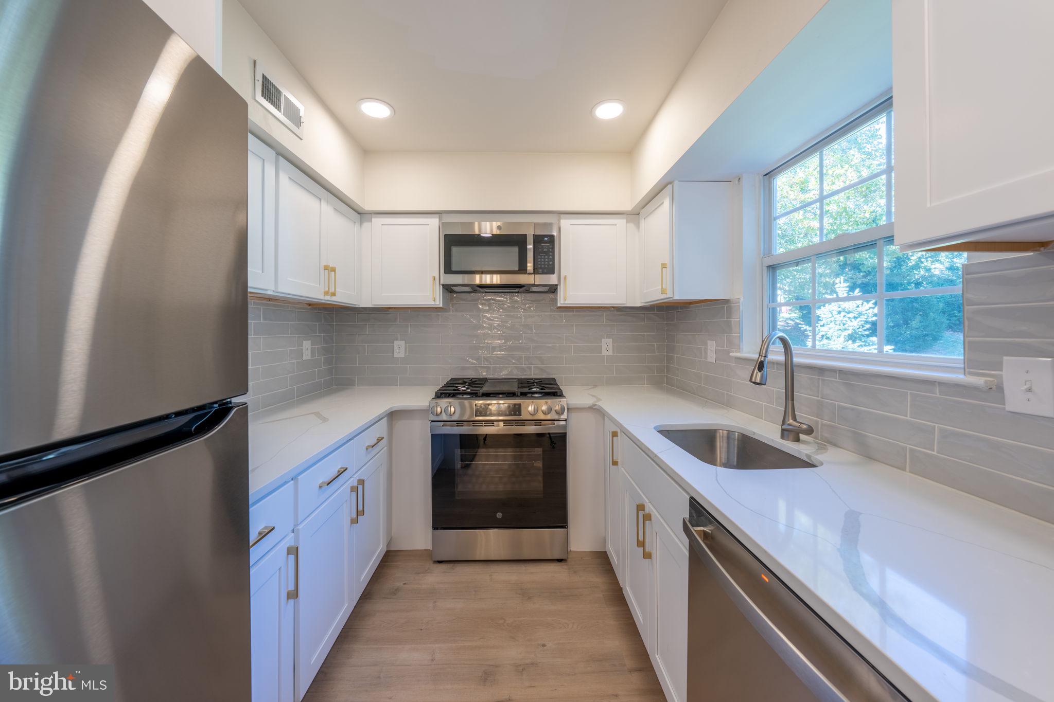 PATRIOTS RIDGE - Residential