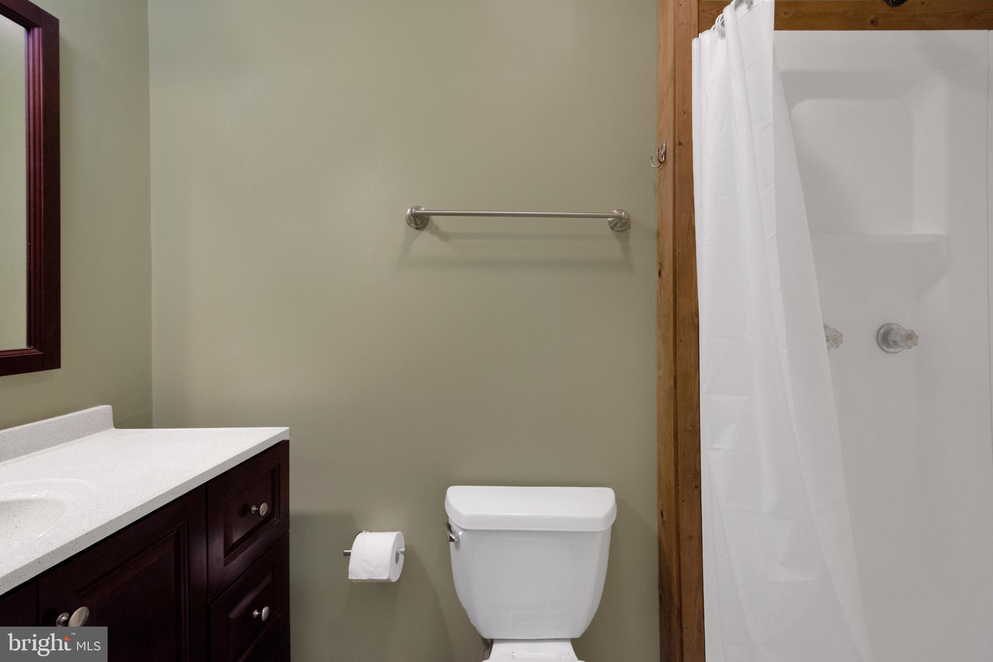 SHADY SIDE - Residential Lease