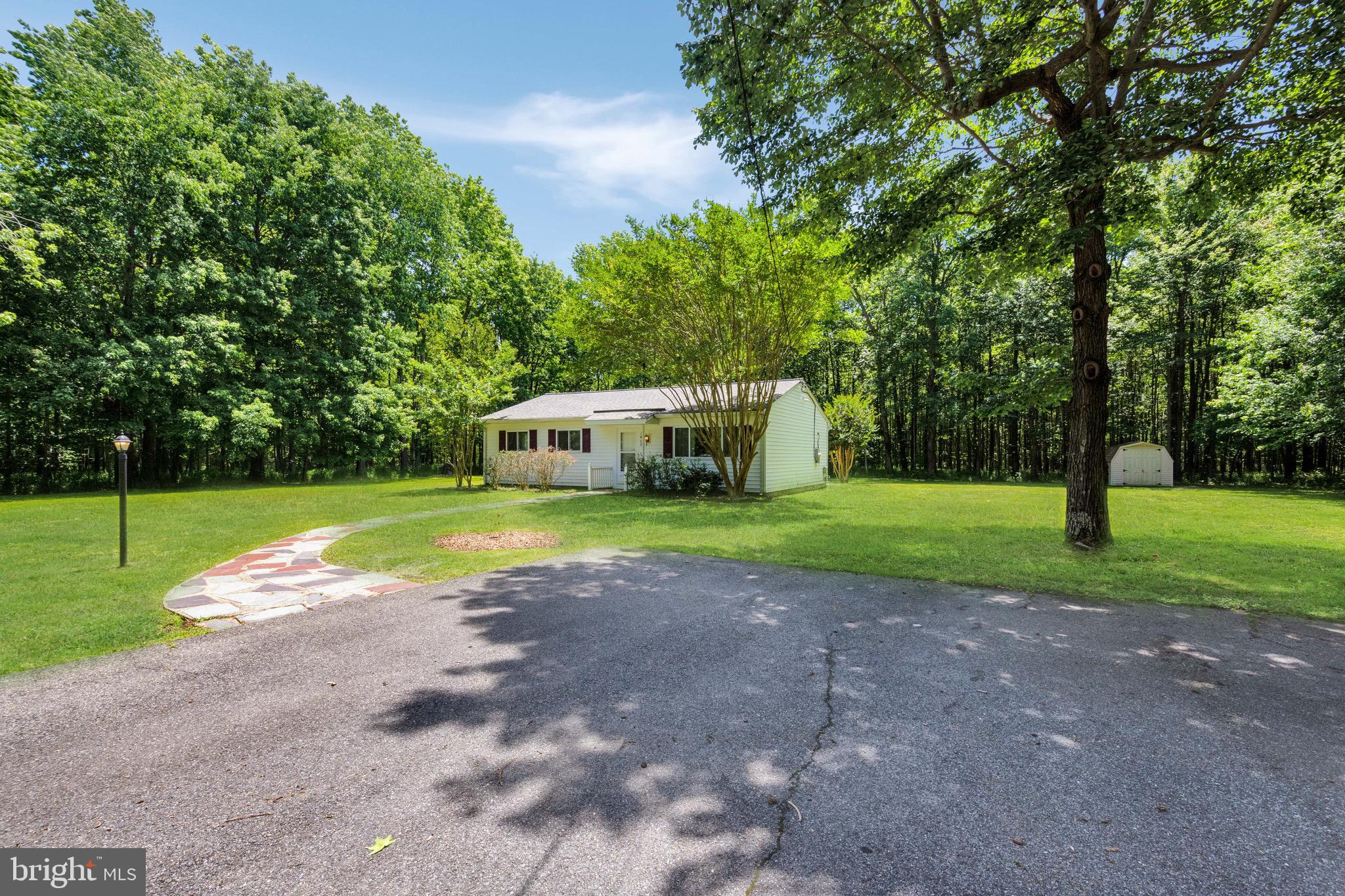 SHADY SIDE - Residential Lease