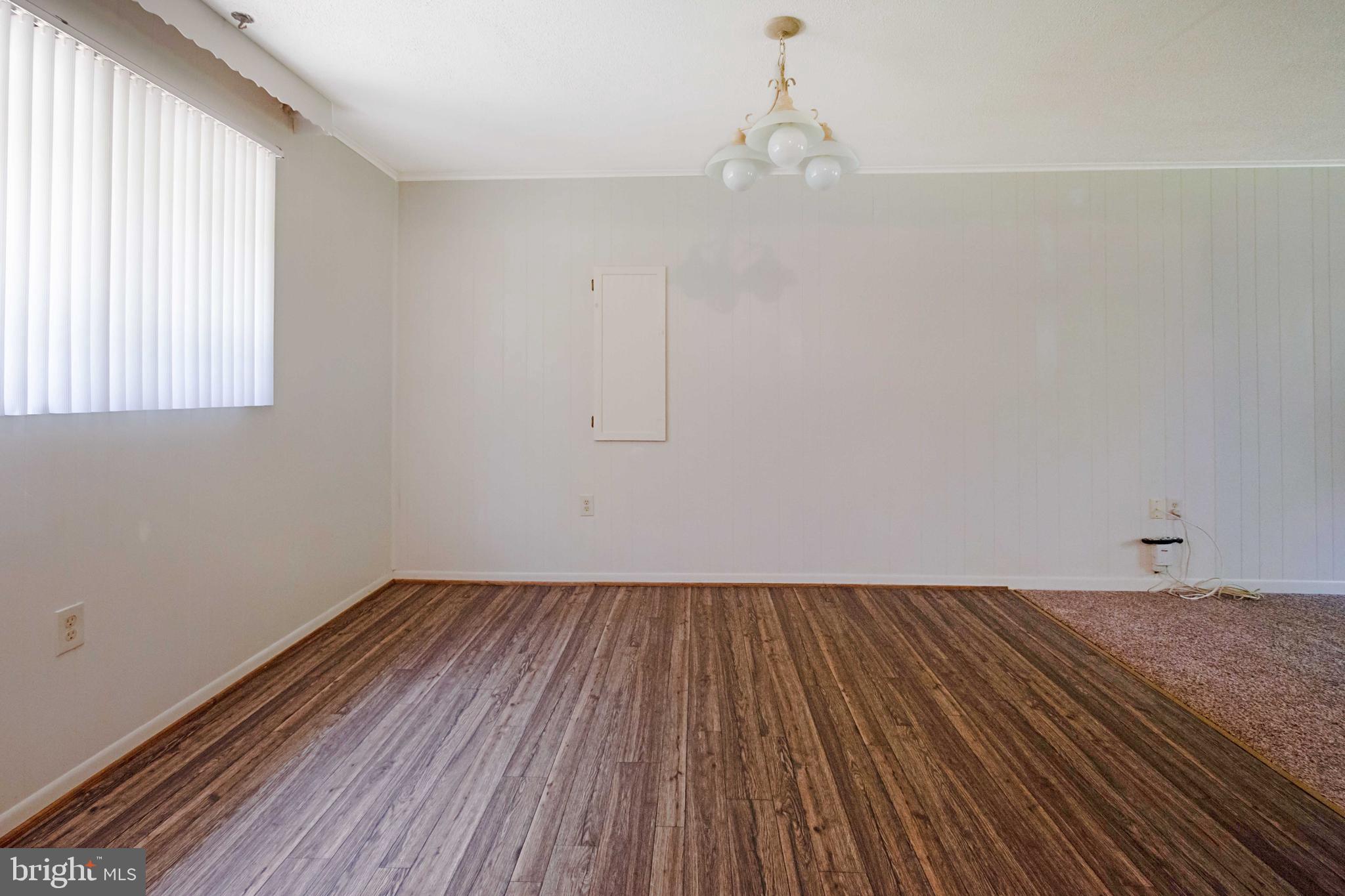 SHADY SIDE - Residential Lease