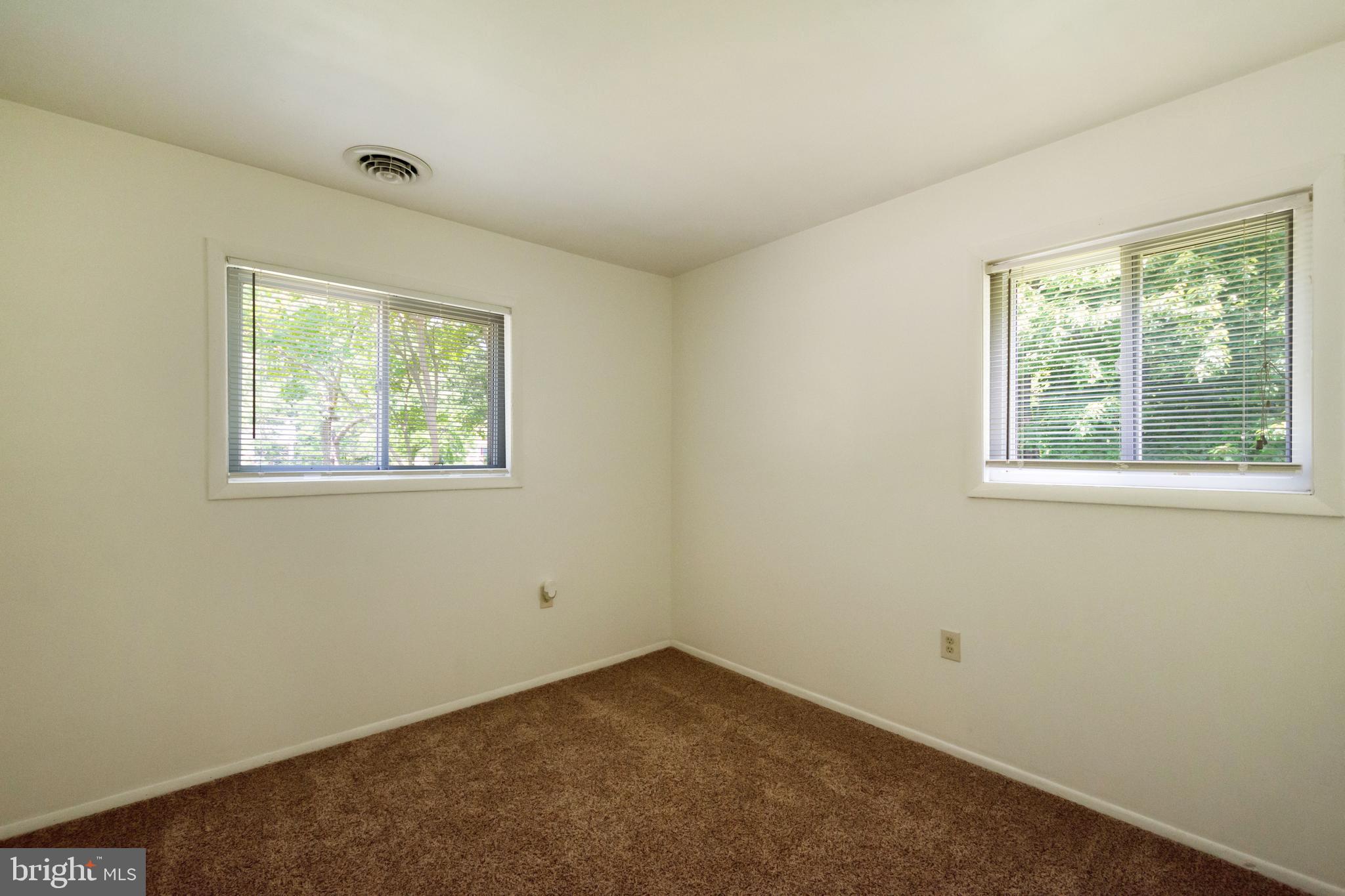 SHADY SIDE - Residential Lease