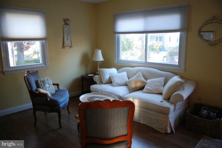 CHESTNUT RIDGE MANOR - Residential